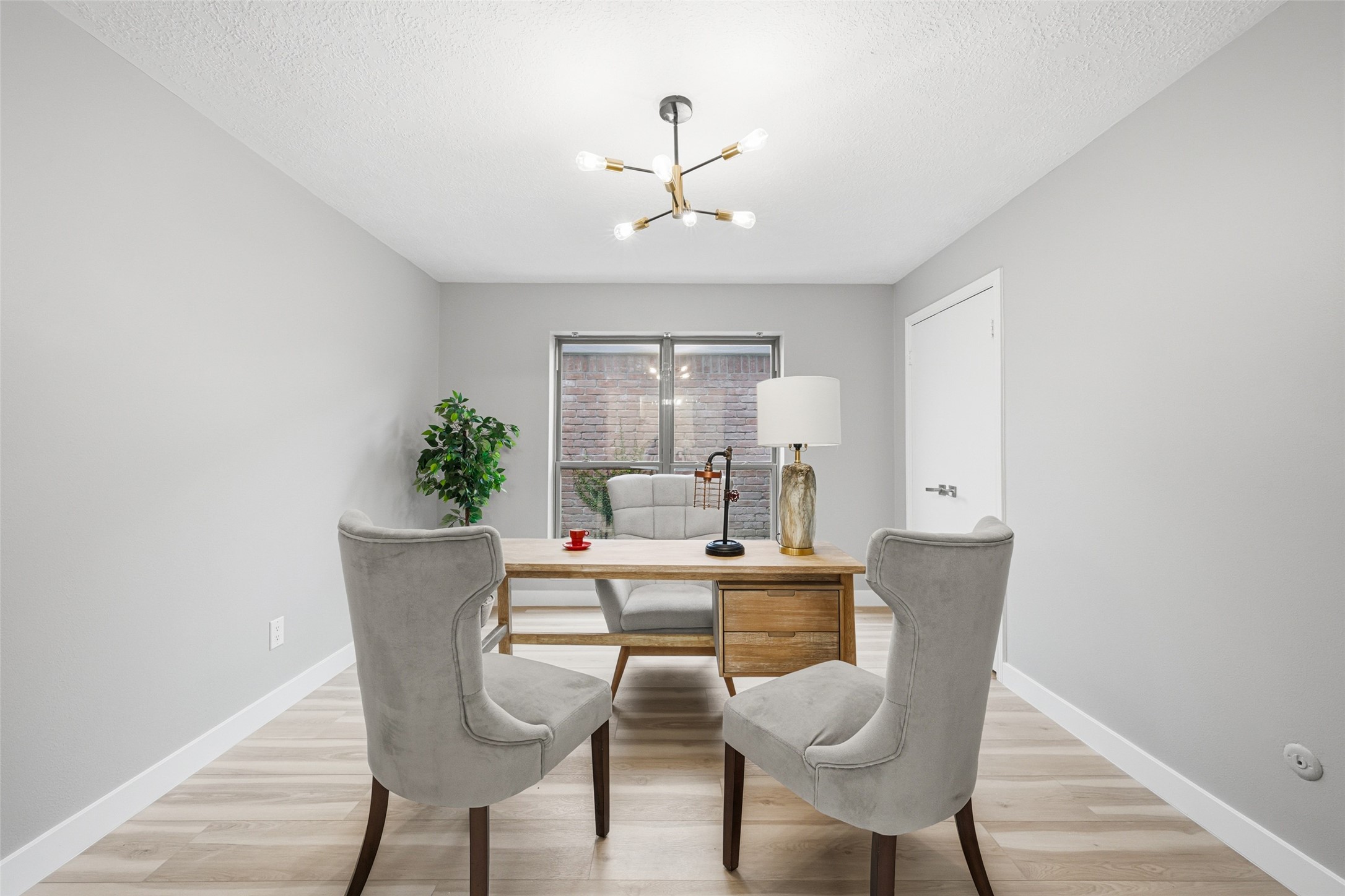 2026 Ashford Hollow Lane Property Photo 17