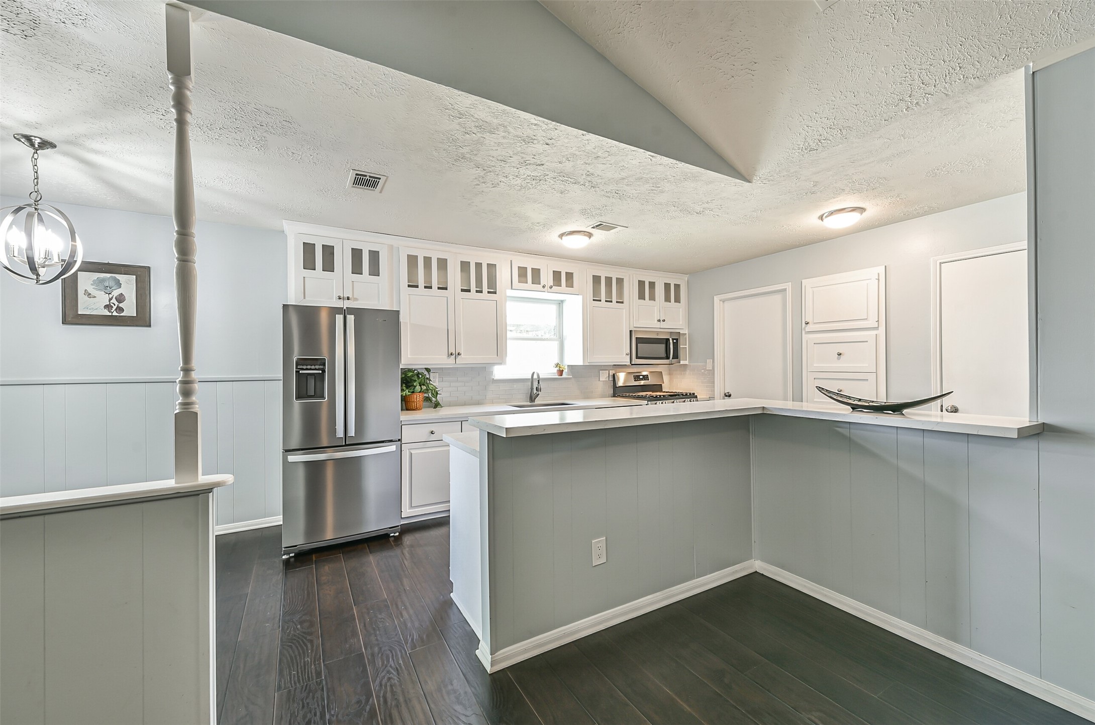 863 Seamaster Drive Property Photo 10