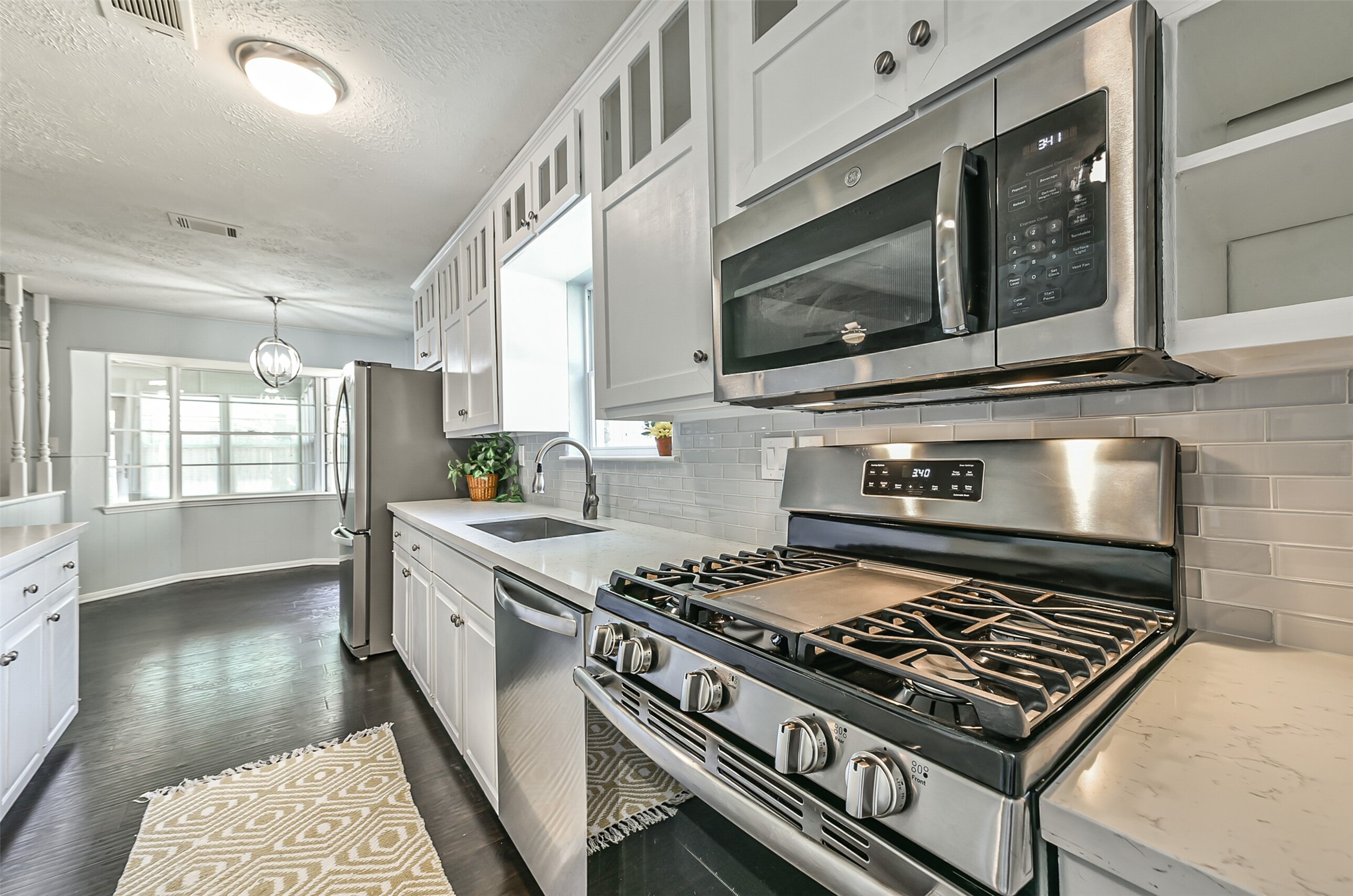 863 Seamaster Drive Property Photo 15