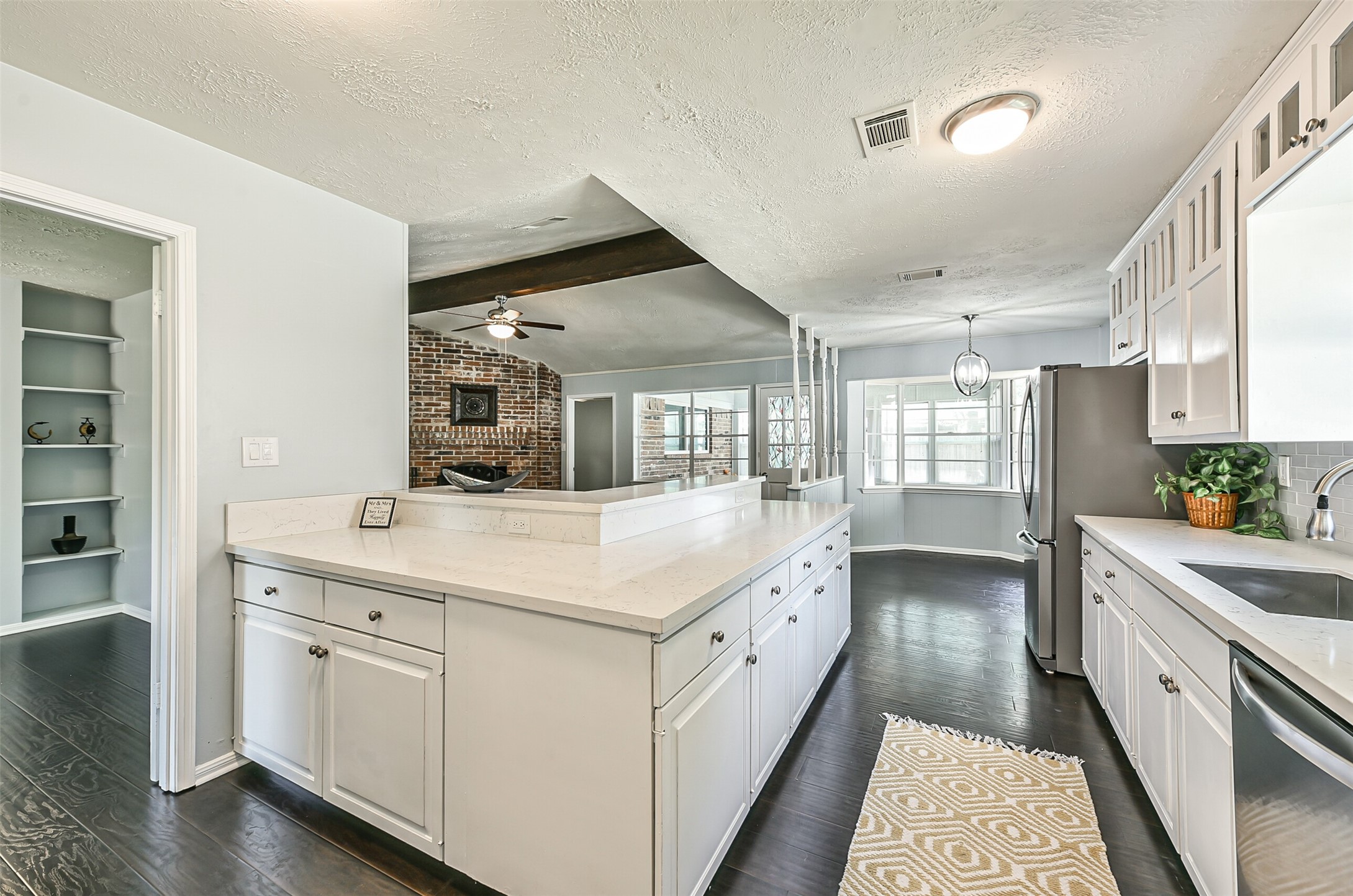 863 Seamaster Drive Property Photo 17