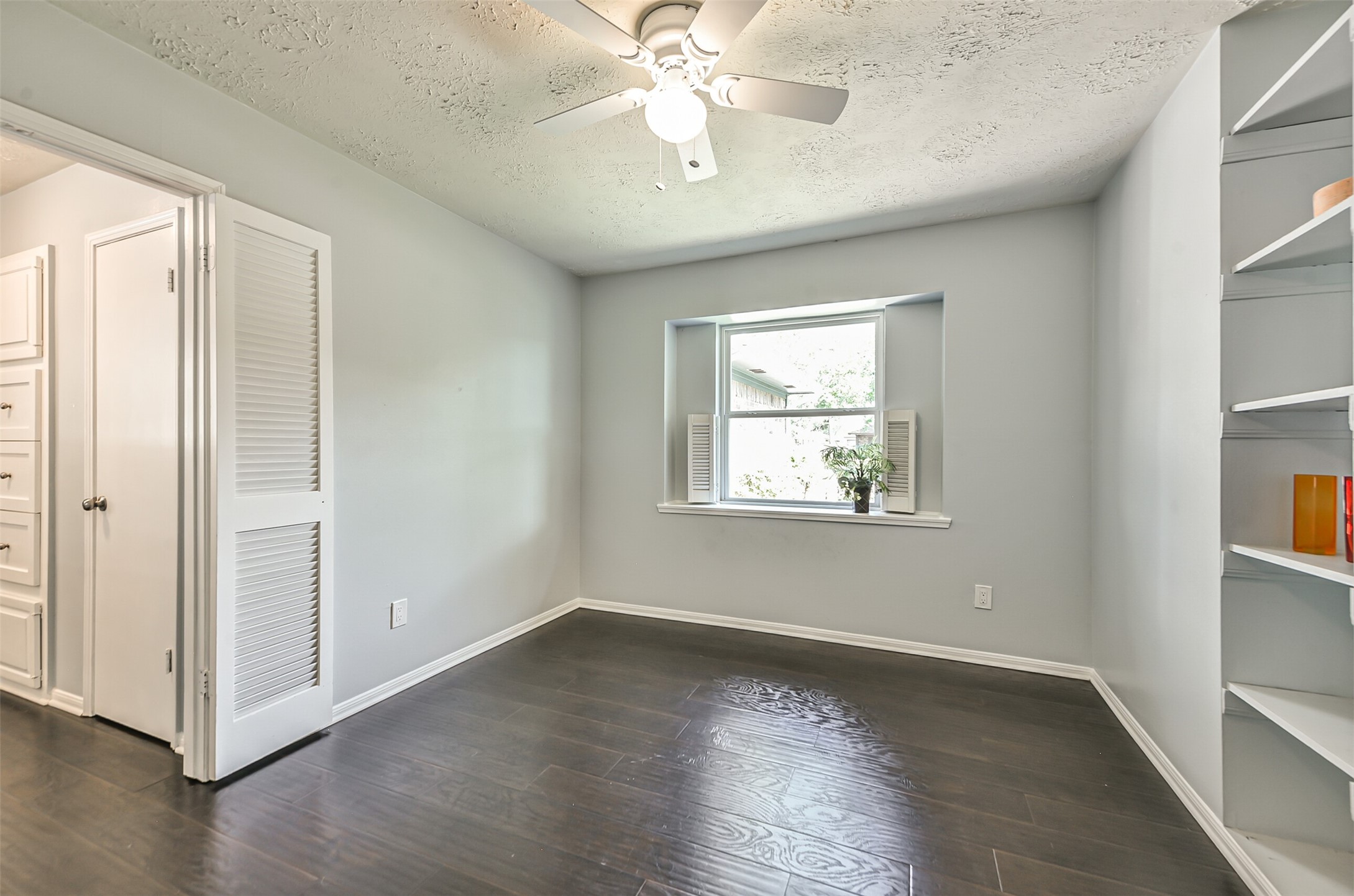 863 Seamaster Drive Property Photo 24