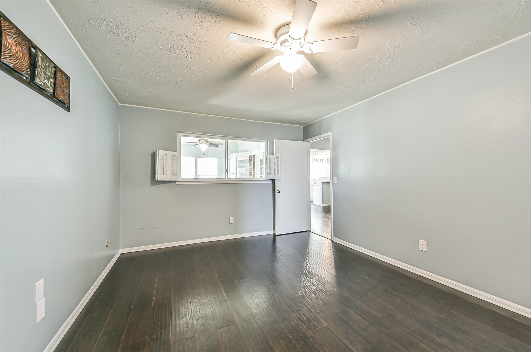 863 Seamaster Drive Property Photo 27