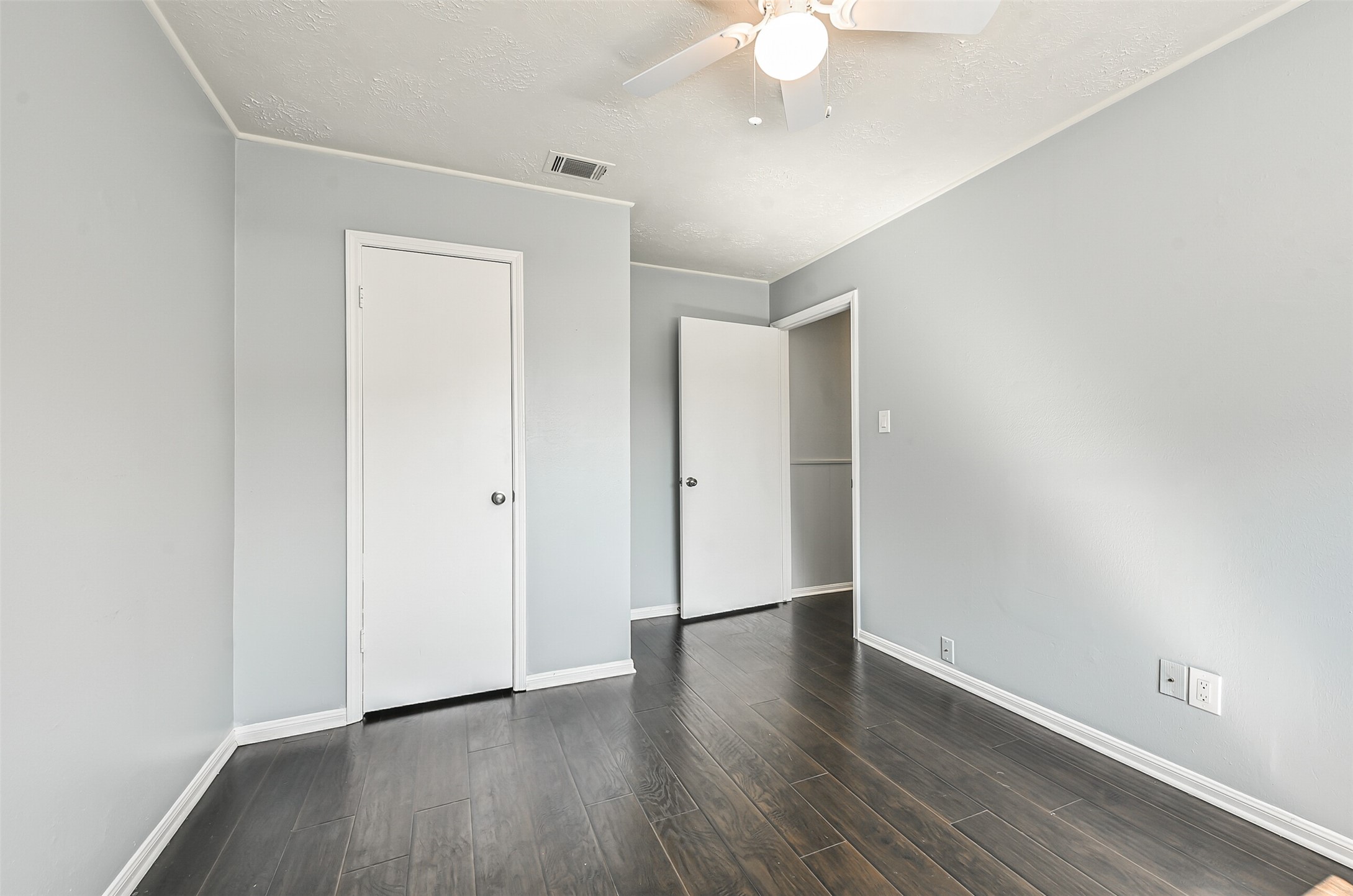 863 Seamaster Drive Property Photo 35
