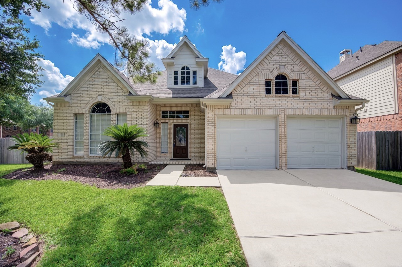 2318 Stoneburg Court Property Photo 1