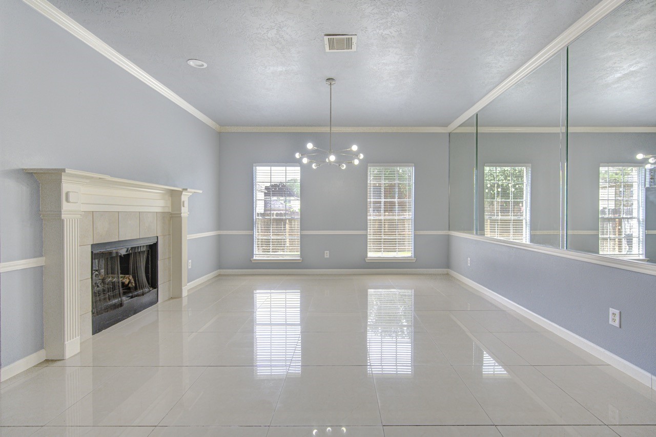 2318 Stoneburg Court Property Photo 14