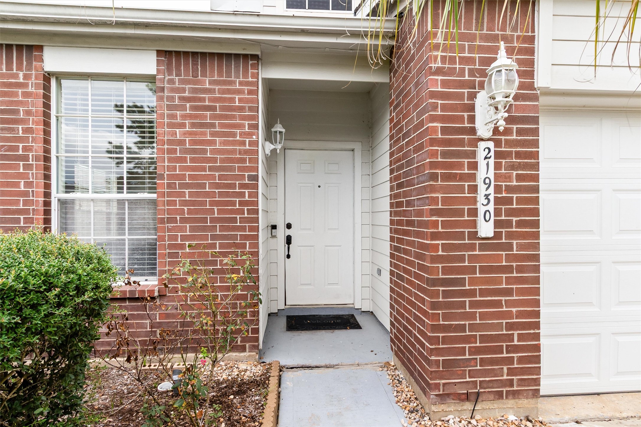 21930 Holly Branch Drive Property Photo 3