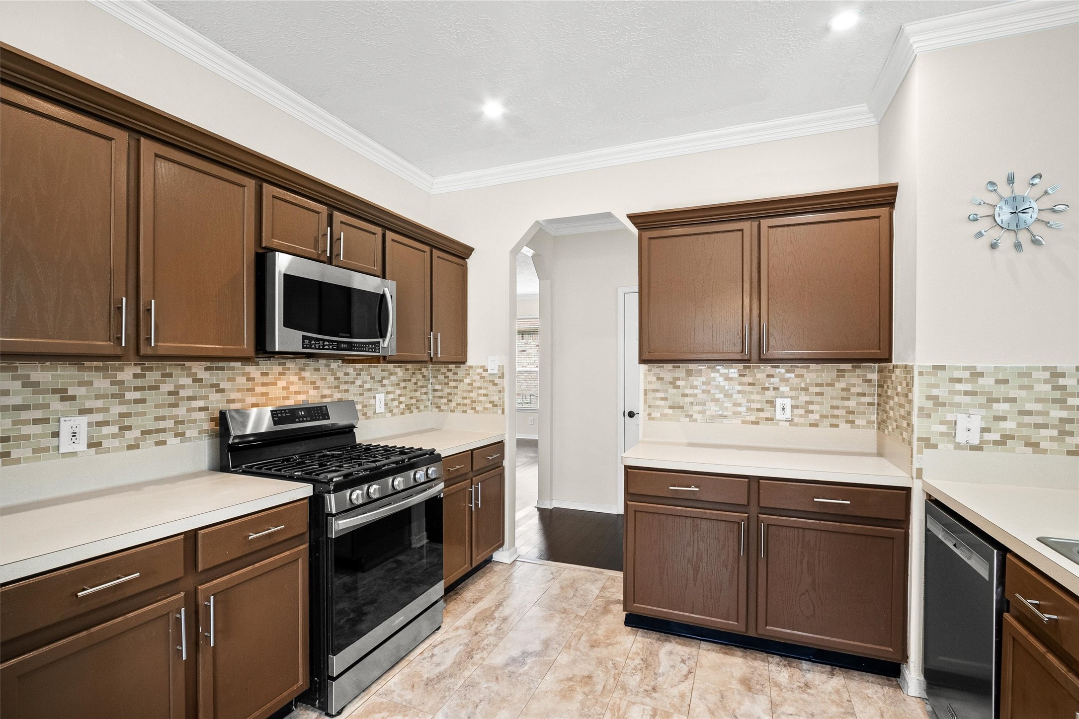 21930 Holly Branch Drive Property Photo 10