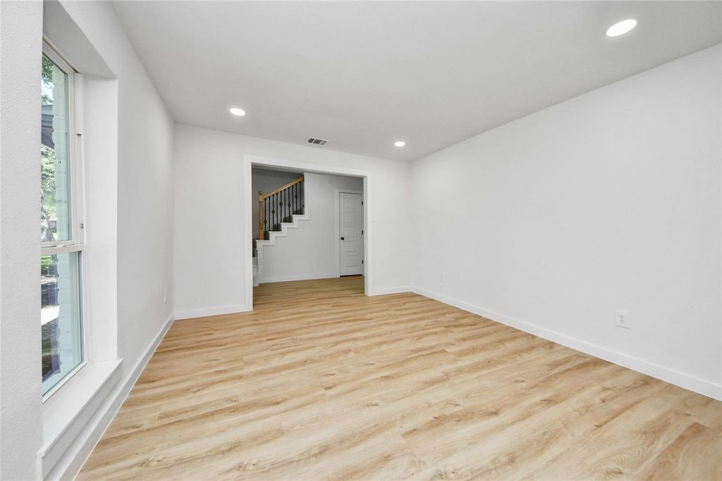 15302 Walters Road Property Photo 15