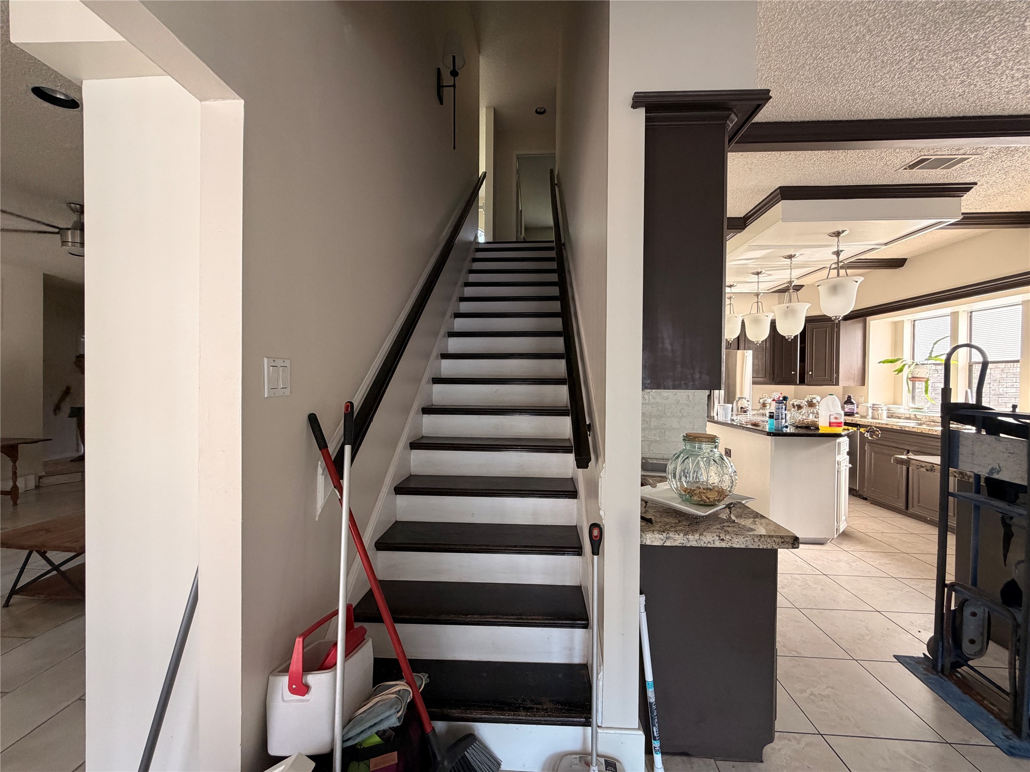 222 Pin Oak Drive Property Photo 28