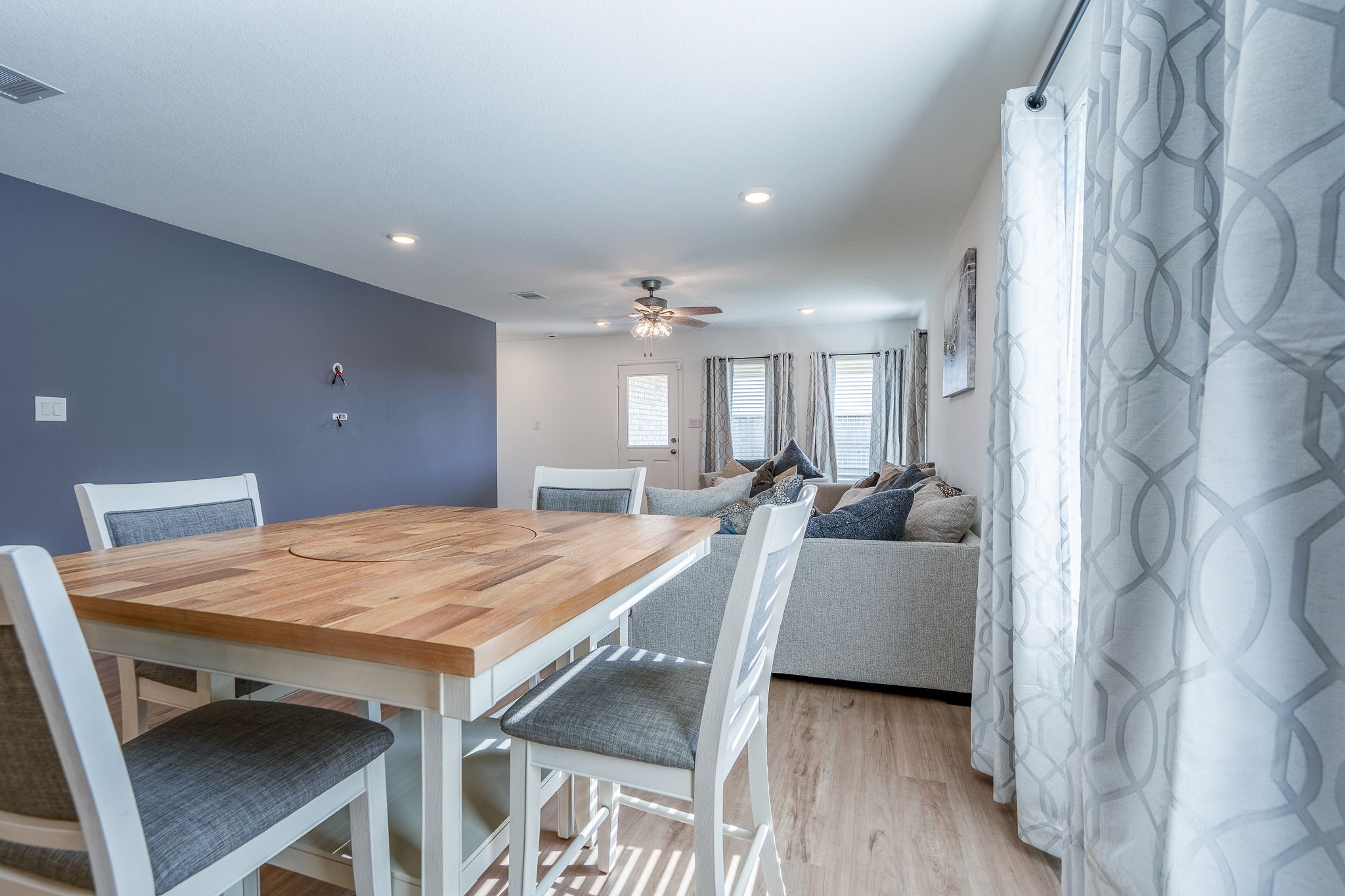 2217 Glenlloyd Terrace Road Property Photo 8