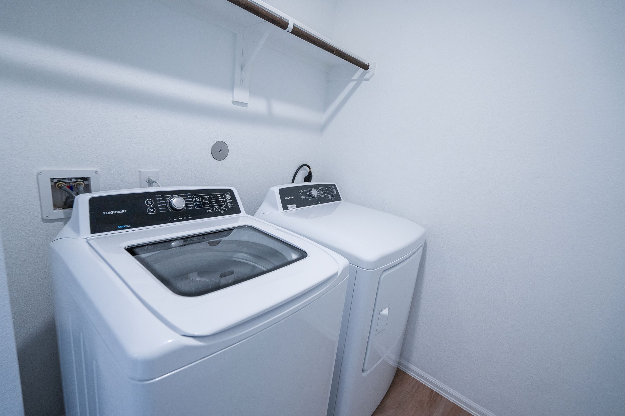 2217 Glenlloyd Terrace Road Property Photo 16