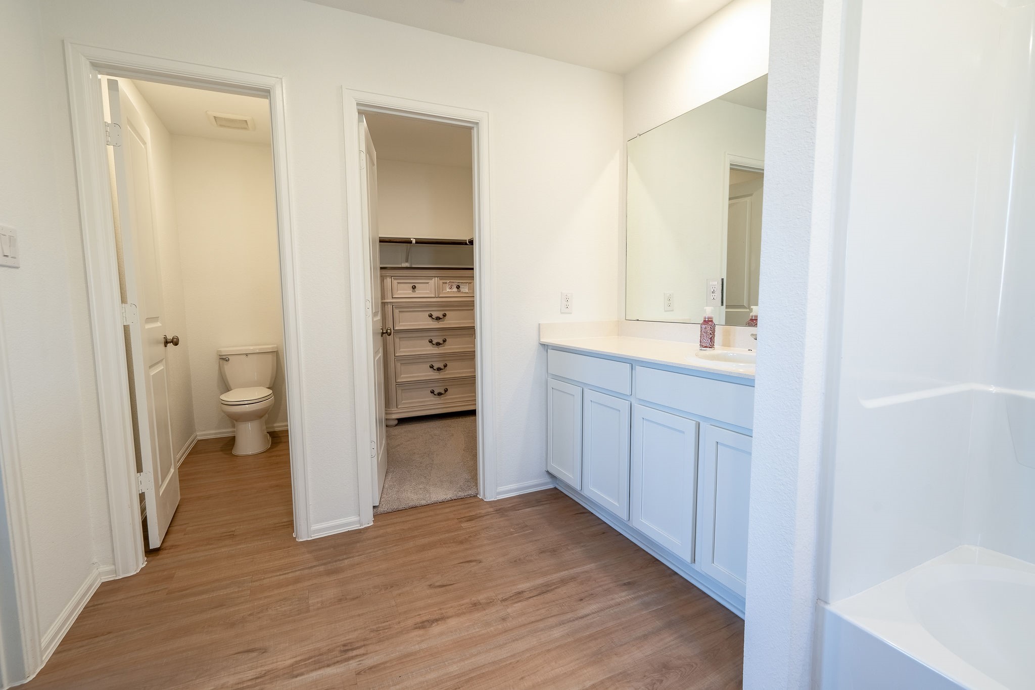 2217 Glenlloyd Terrace Road Property Photo 25