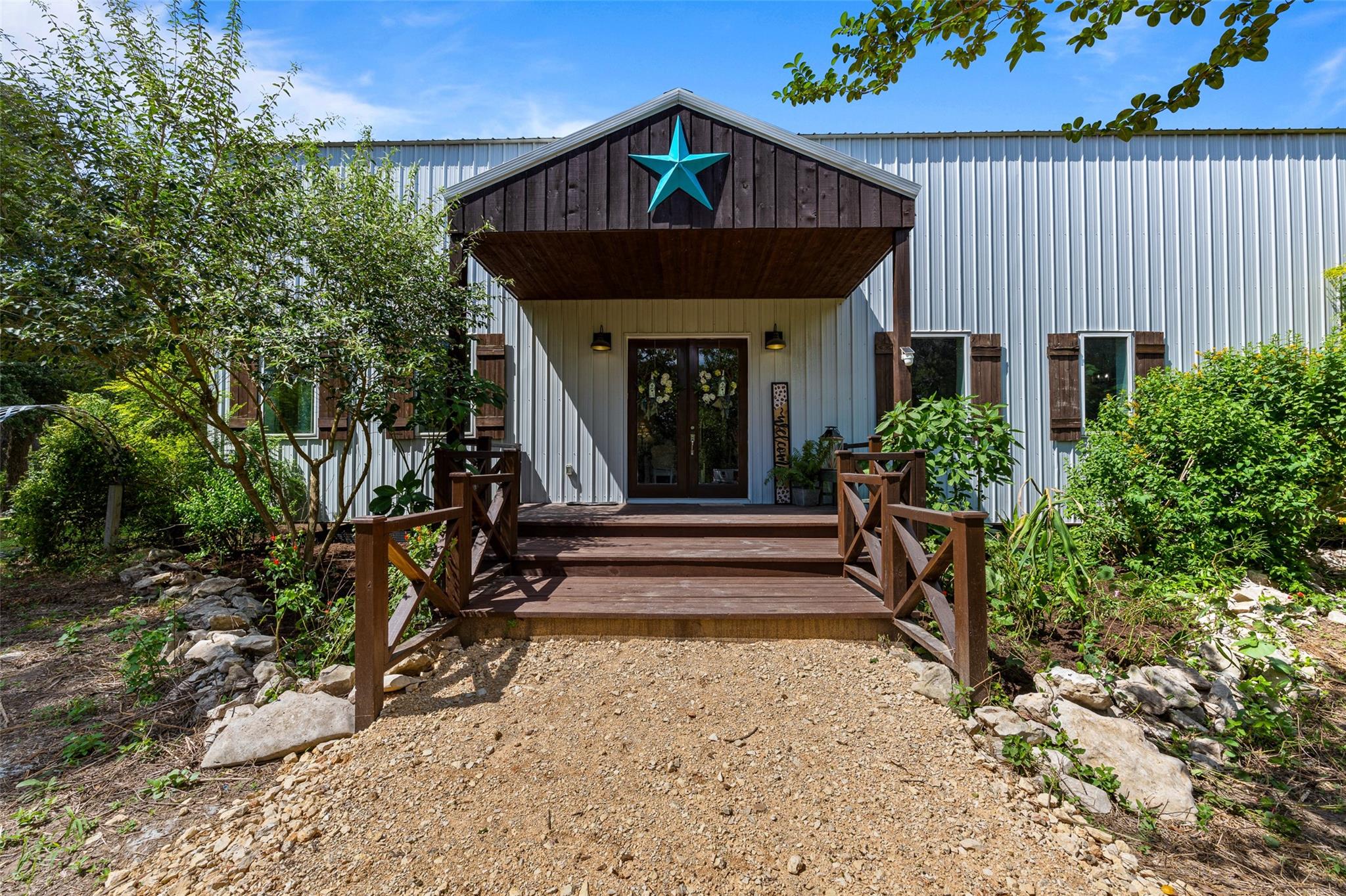 420 Private Road 2843, Edna Tx 77957 Property Photo 4