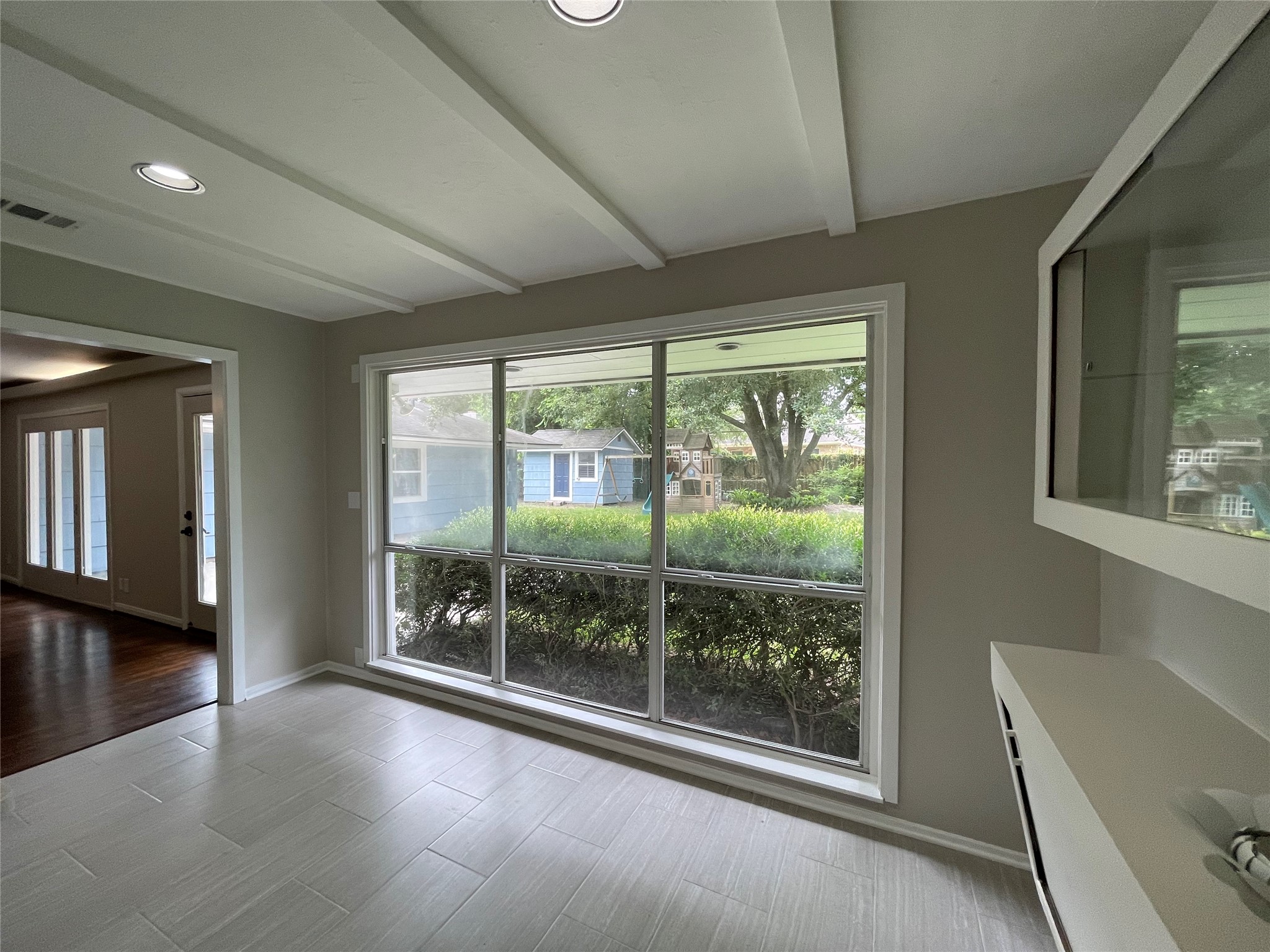 3229 Westridge Street Property Photo 4