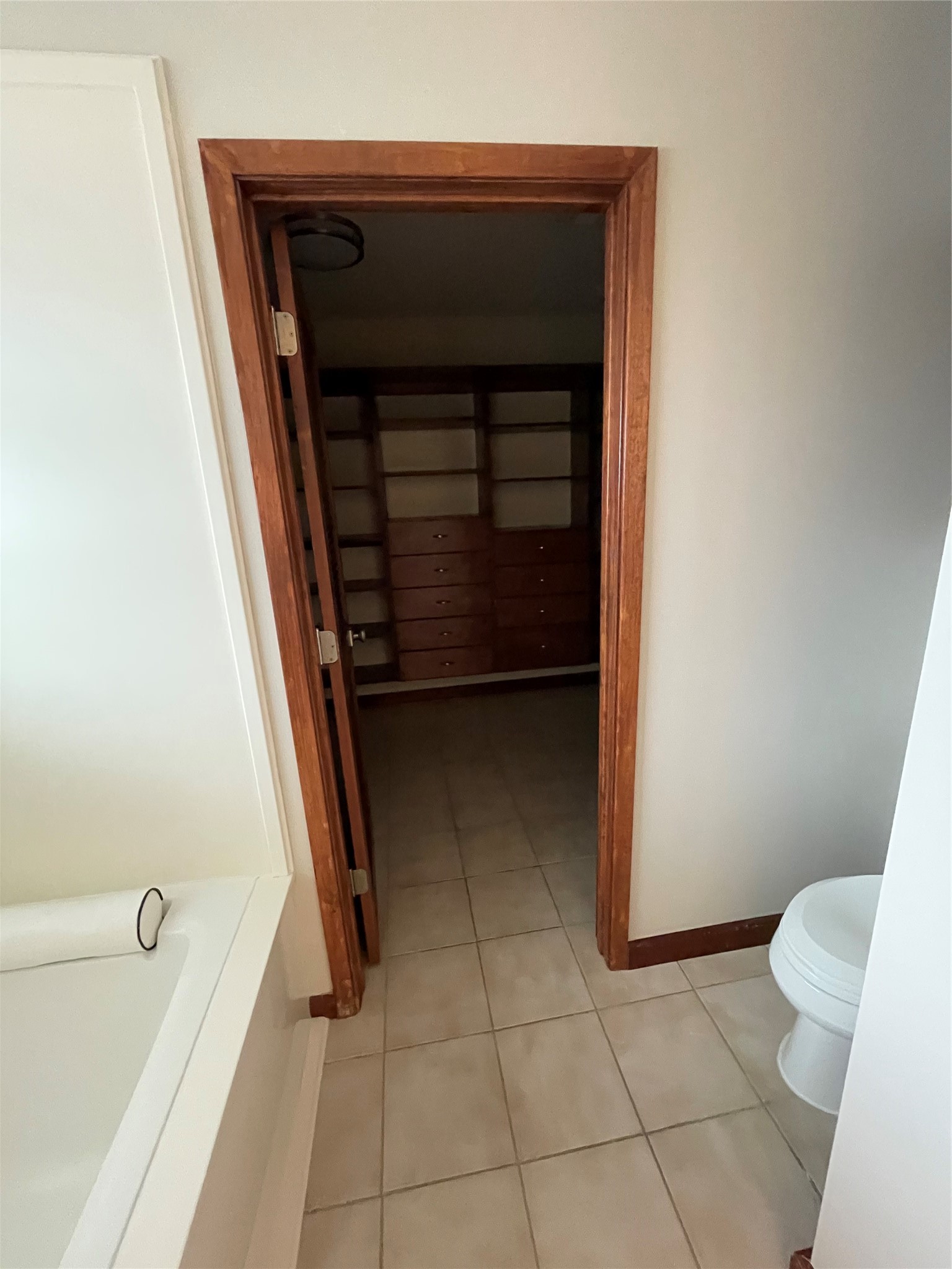 3229 Westridge Street Property Photo 11