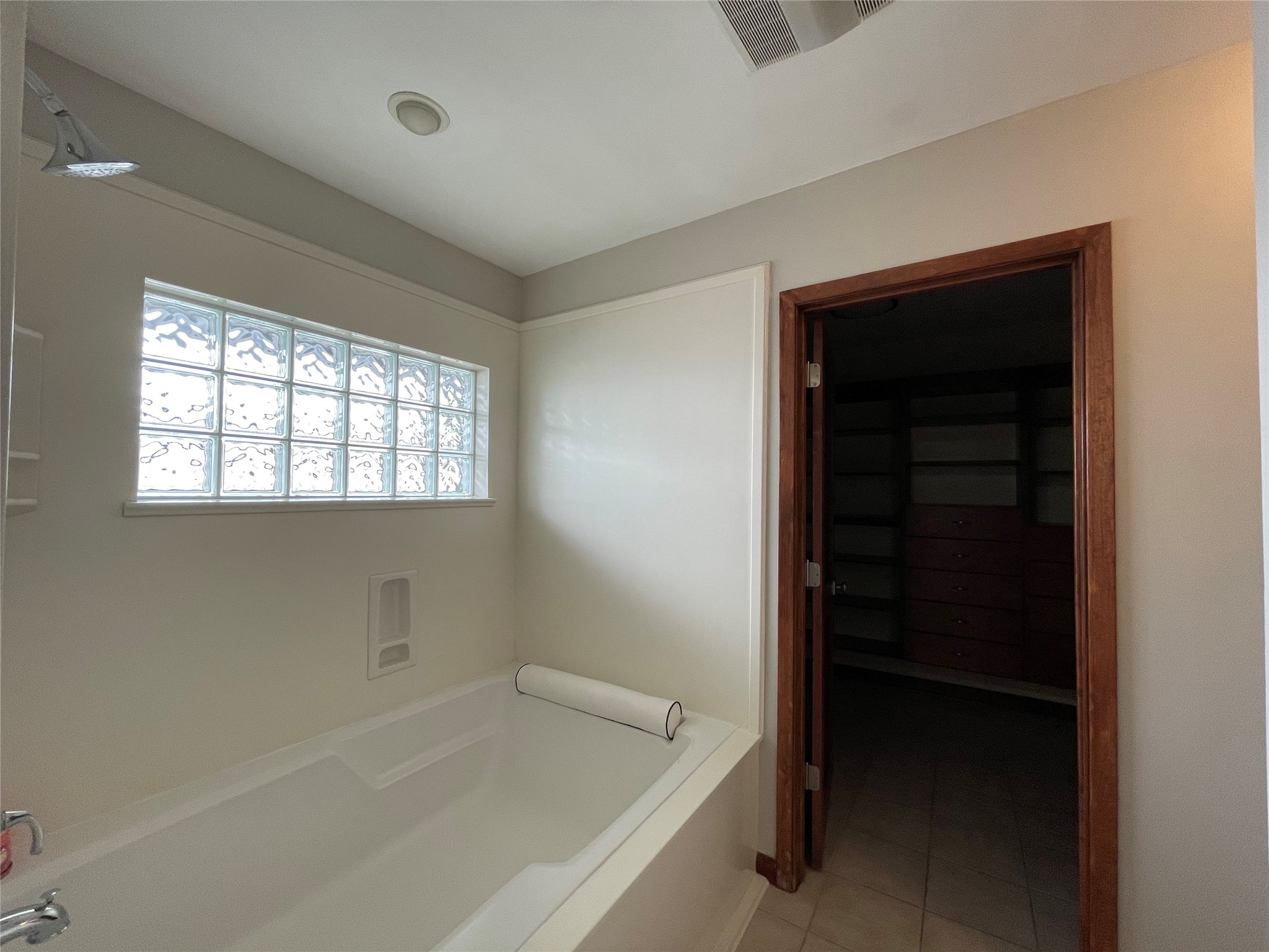 3229 Westridge Street Property Photo 13