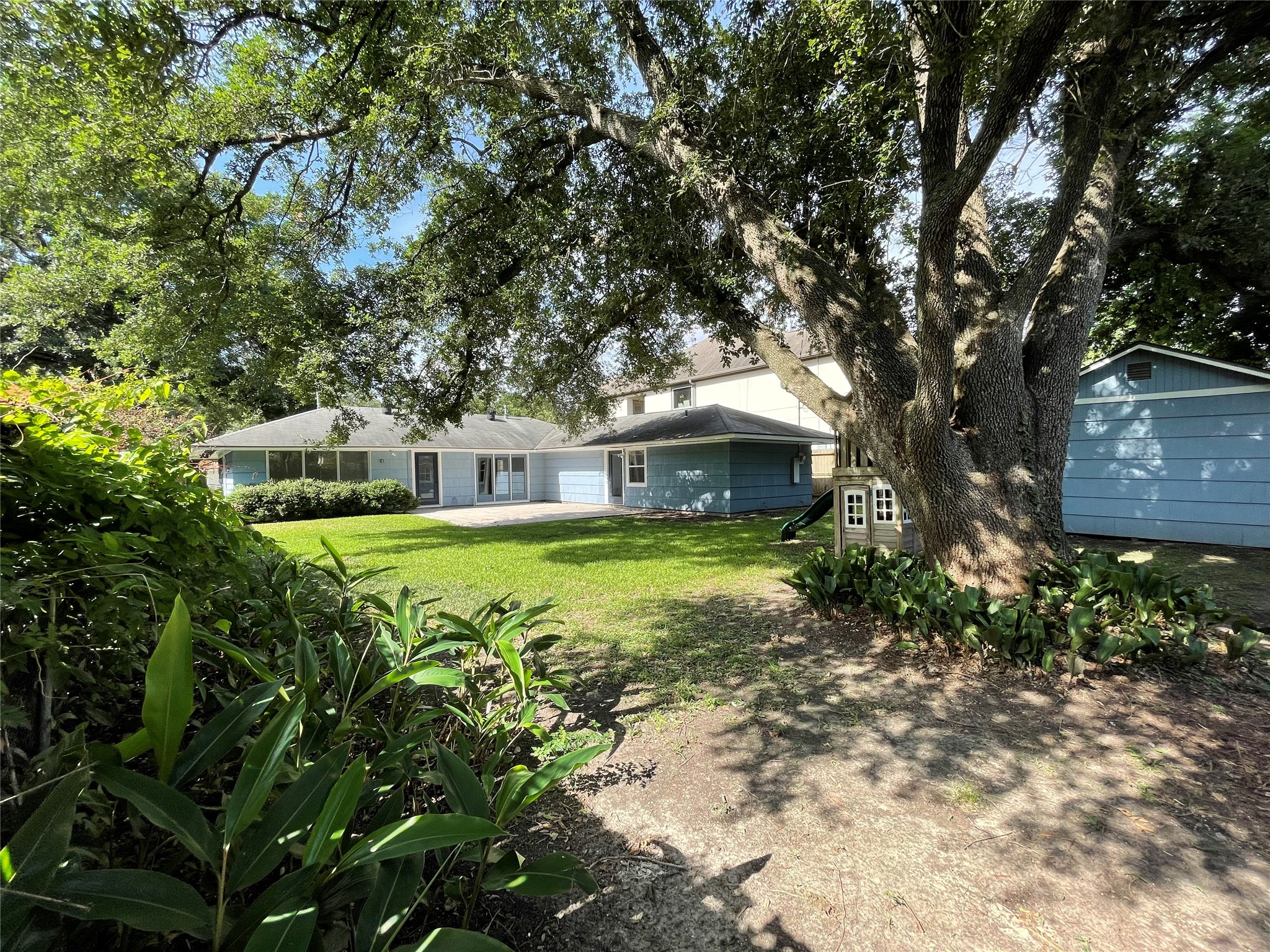 3229 Westridge Street Property Photo 33