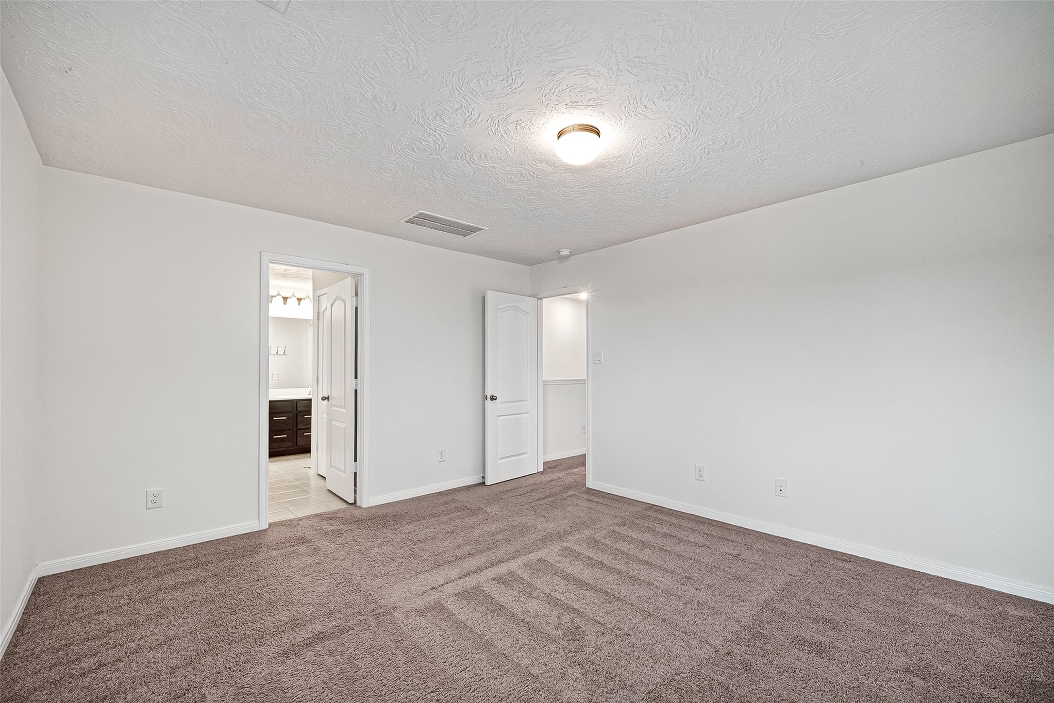 15723 Autumn Chicory Drive Property Photo 13
