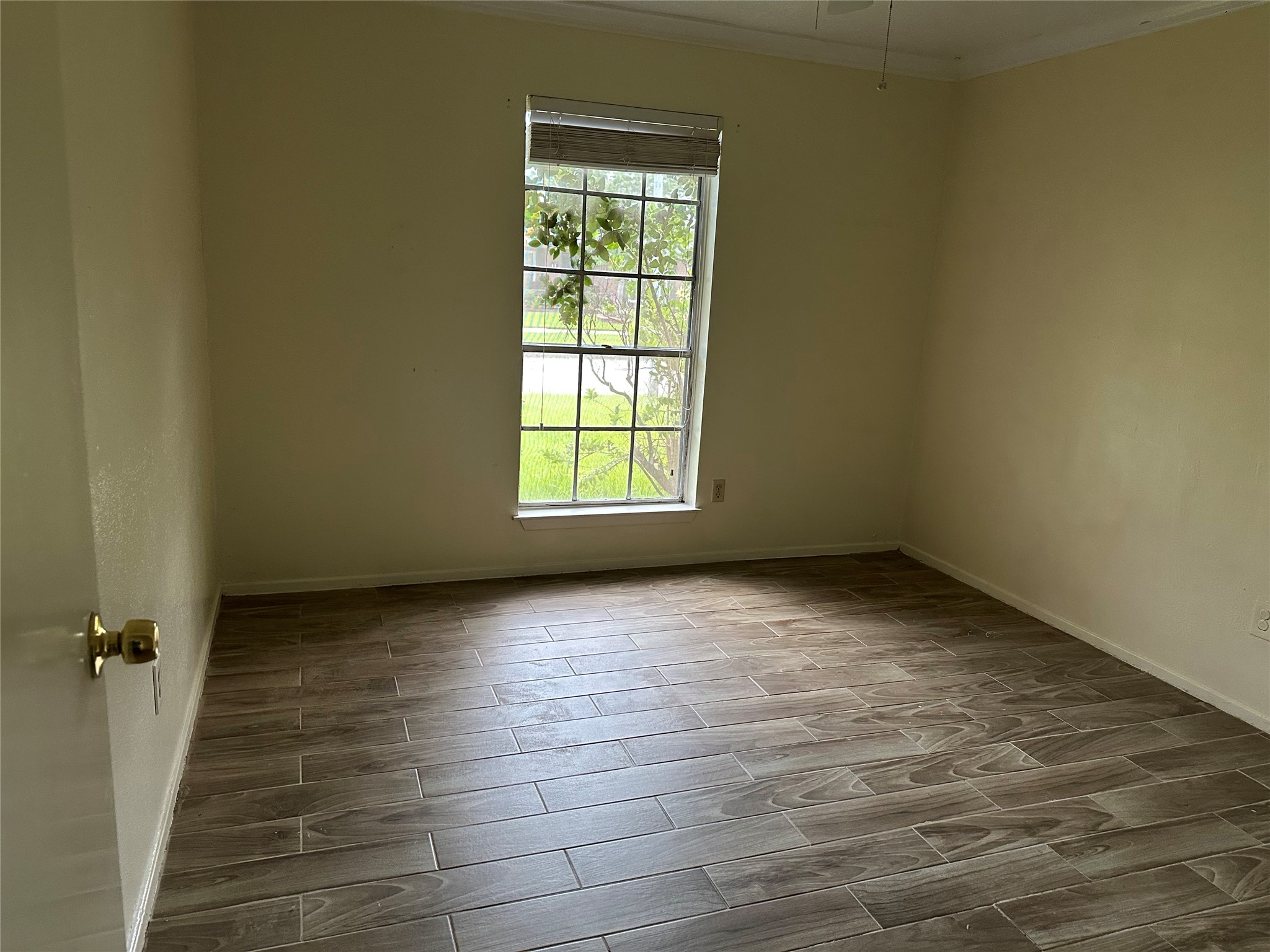 13910 Towne Way Drive Property Photo 4