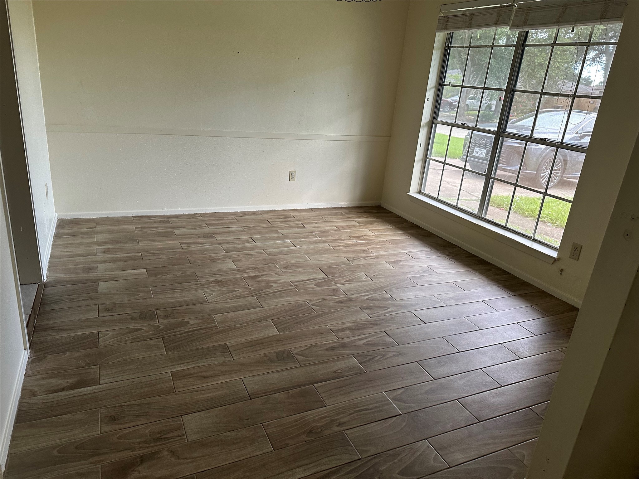 13910 Towne Way Drive Property Photo 6