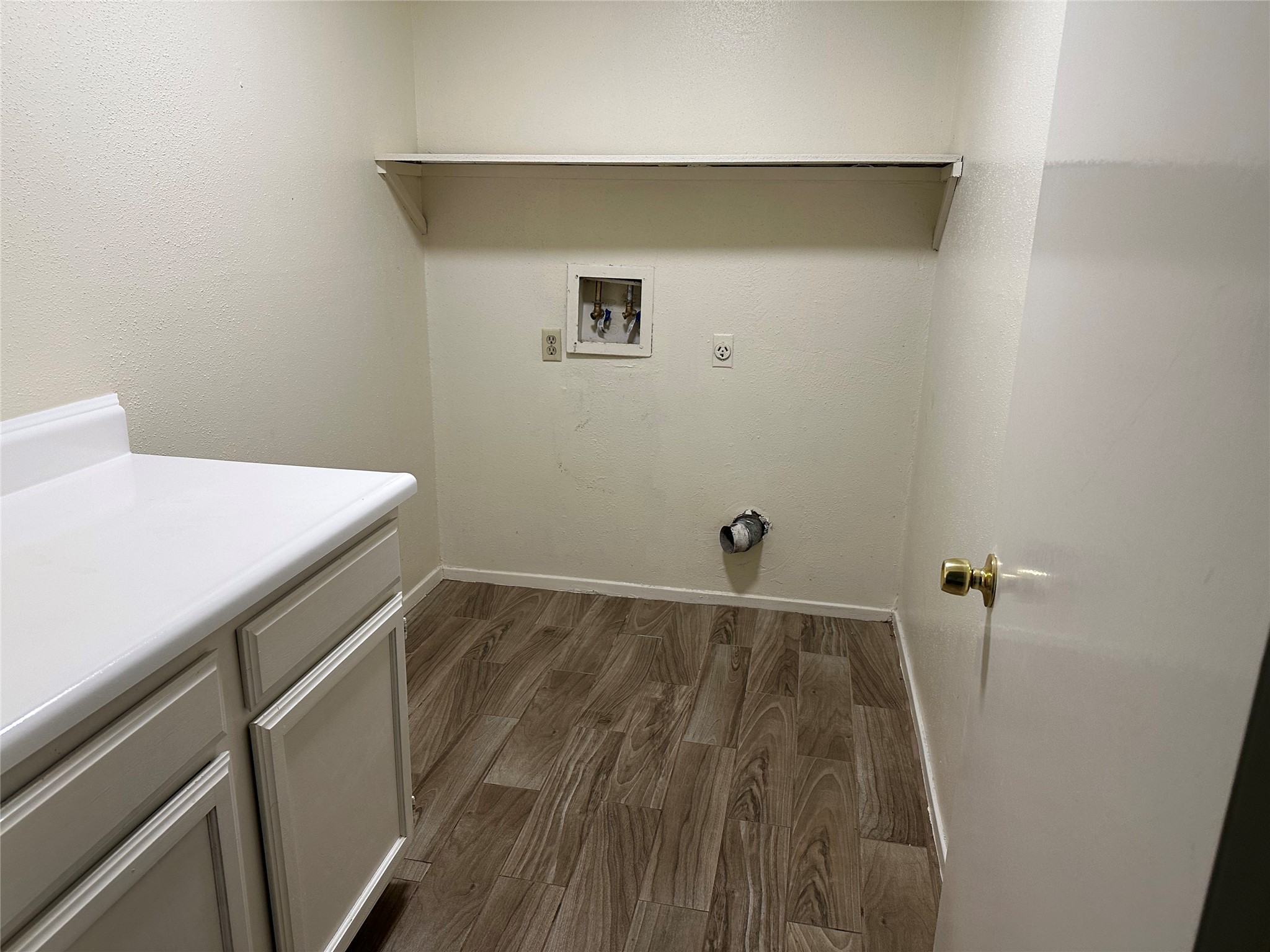 13910 Towne Way Drive Property Photo 12