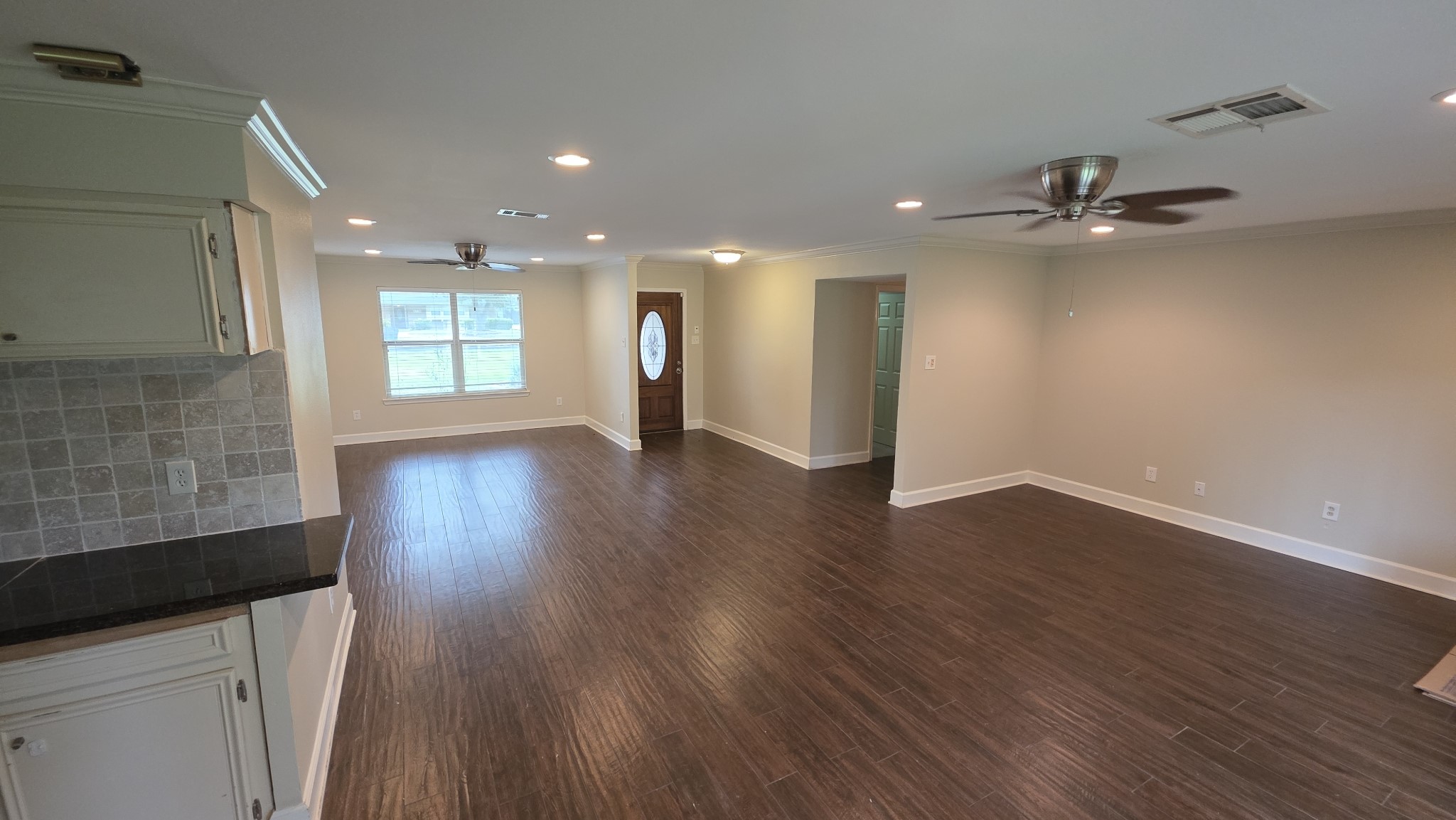 5739 Willowbend Boulevard Property Photo 3