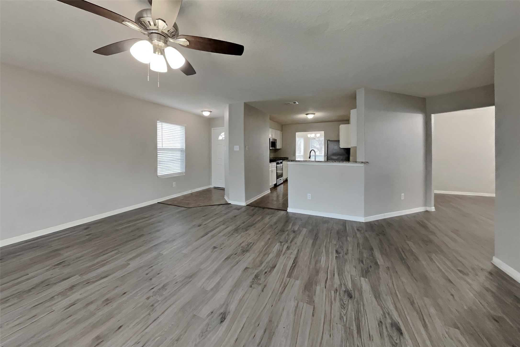 9829 Hyacinth Way Property Photo 2
