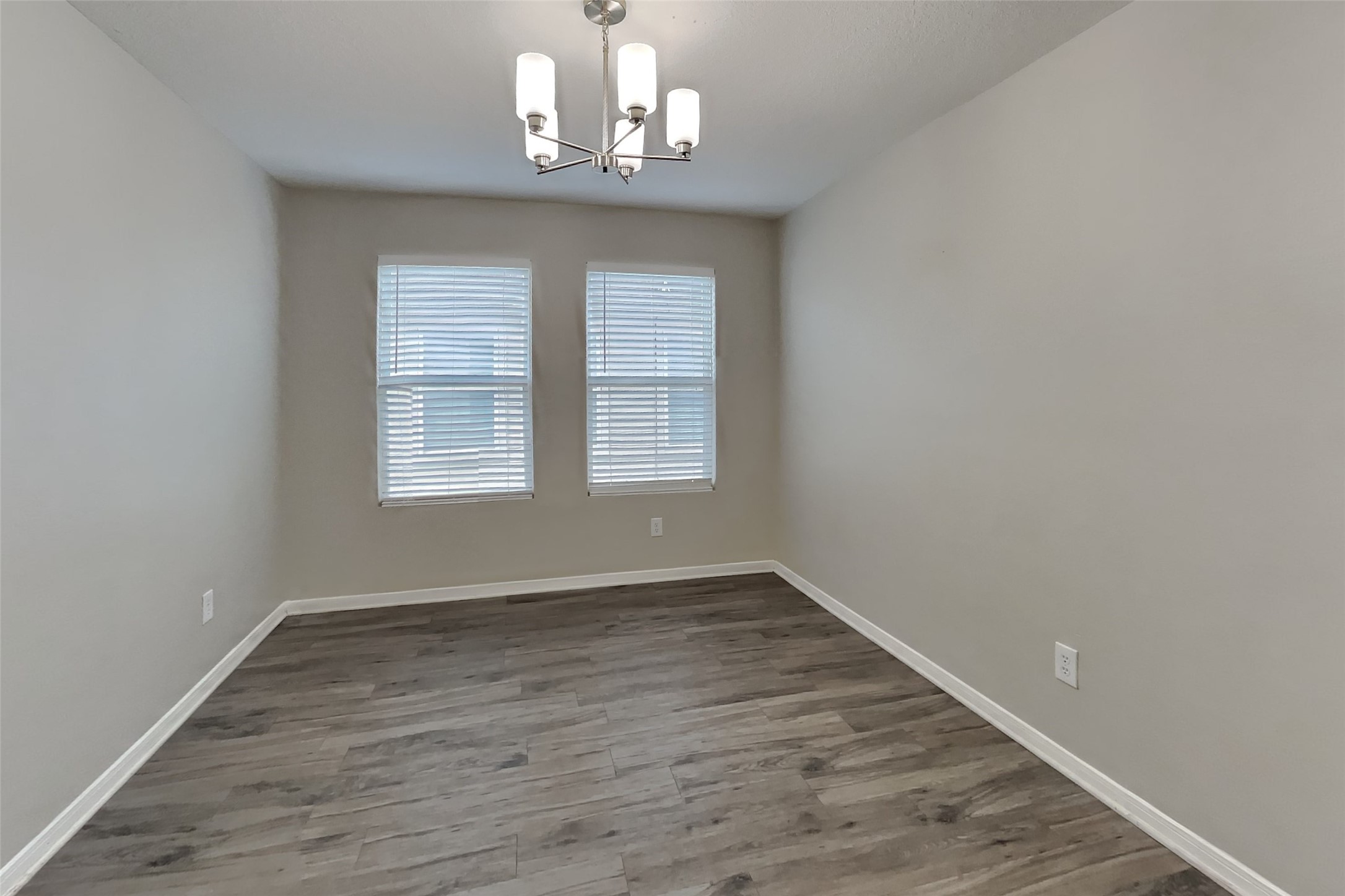 9829 Hyacinth Way Property Photo 7