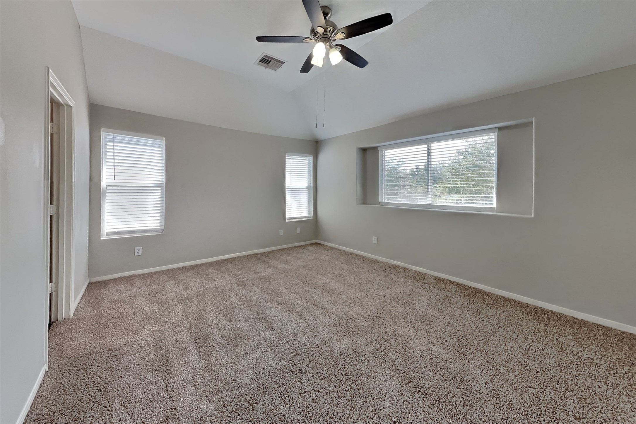 9829 Hyacinth Way Property Photo 9