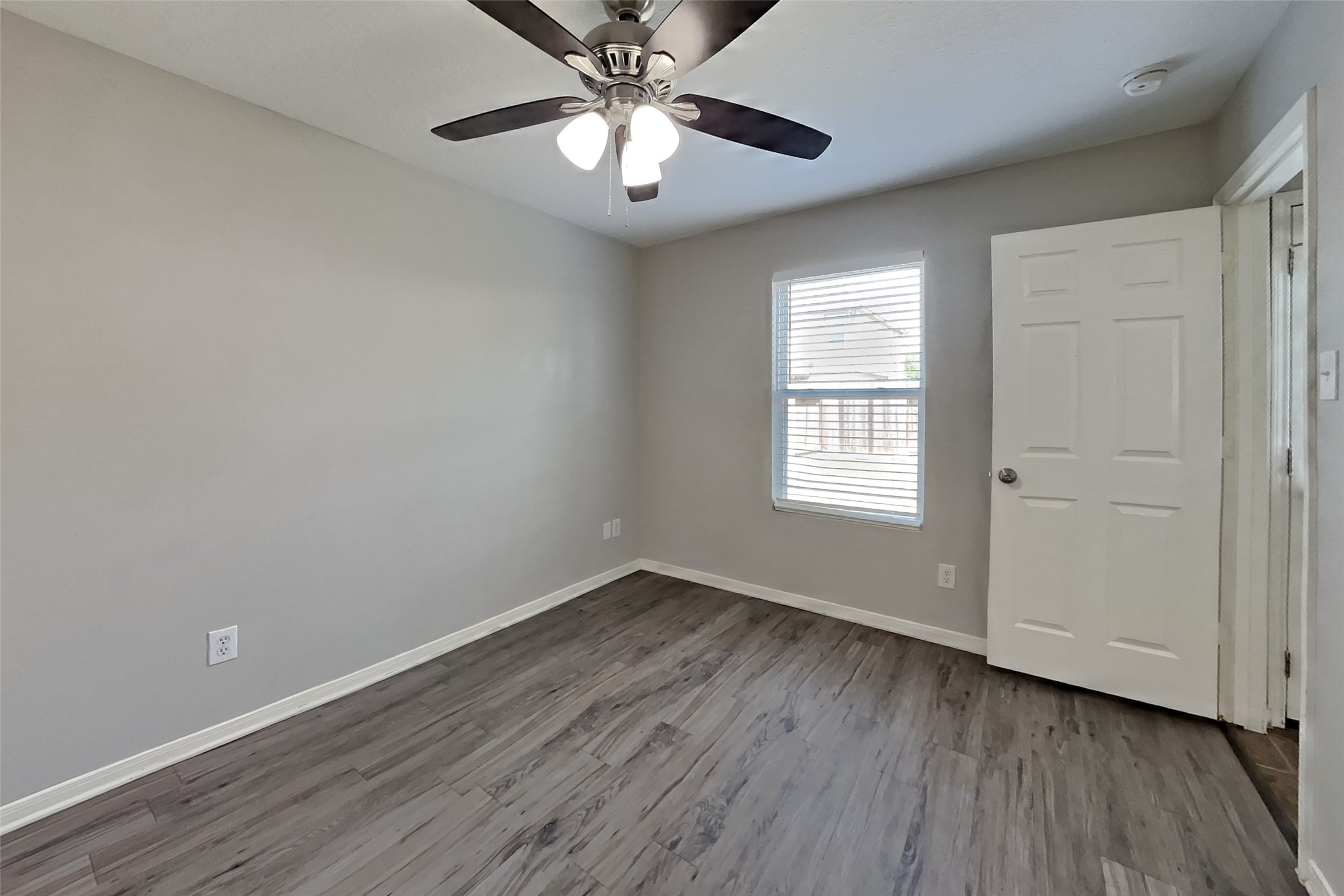 9829 Hyacinth Way Property Photo 11