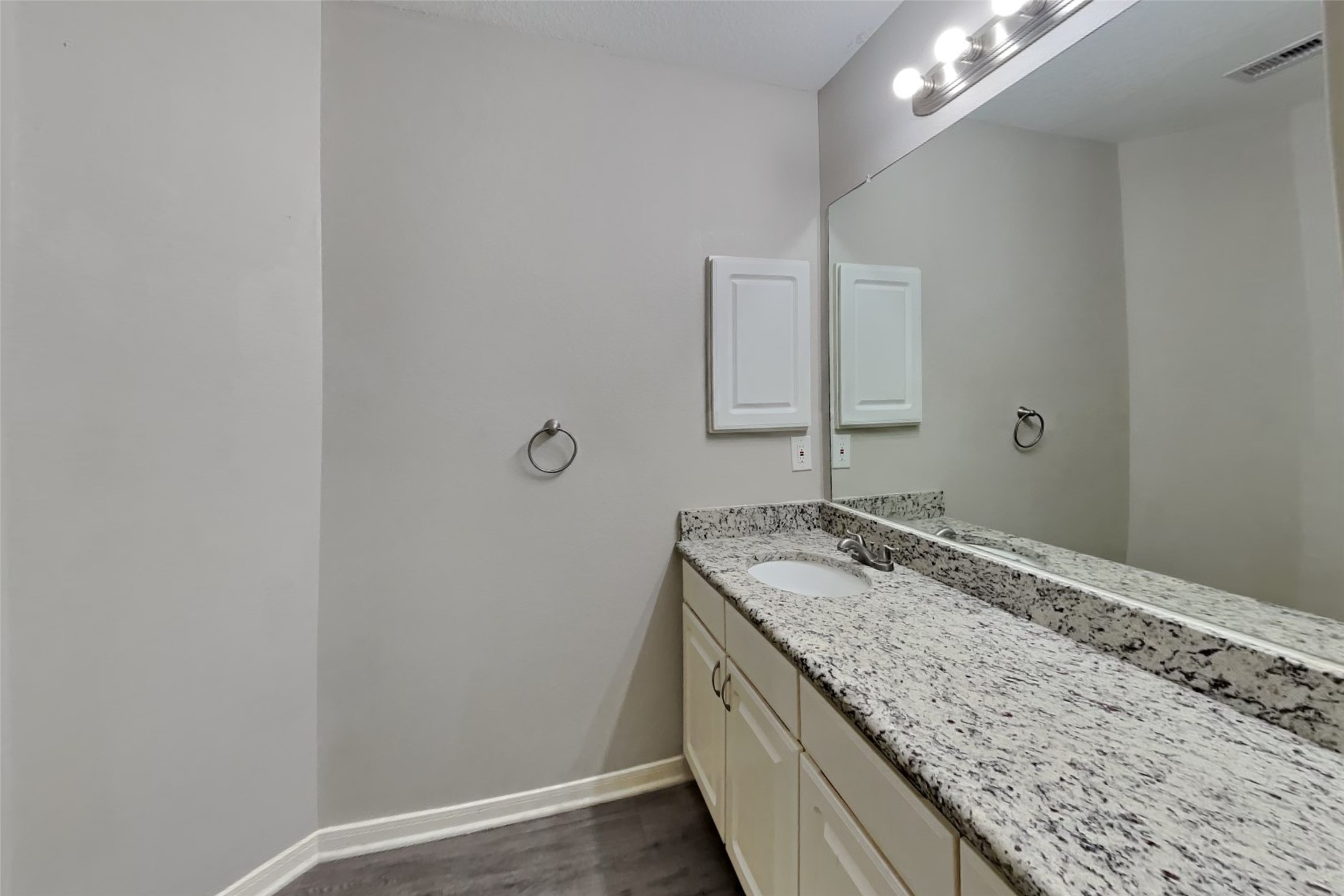 9829 Hyacinth Way Property Photo 16