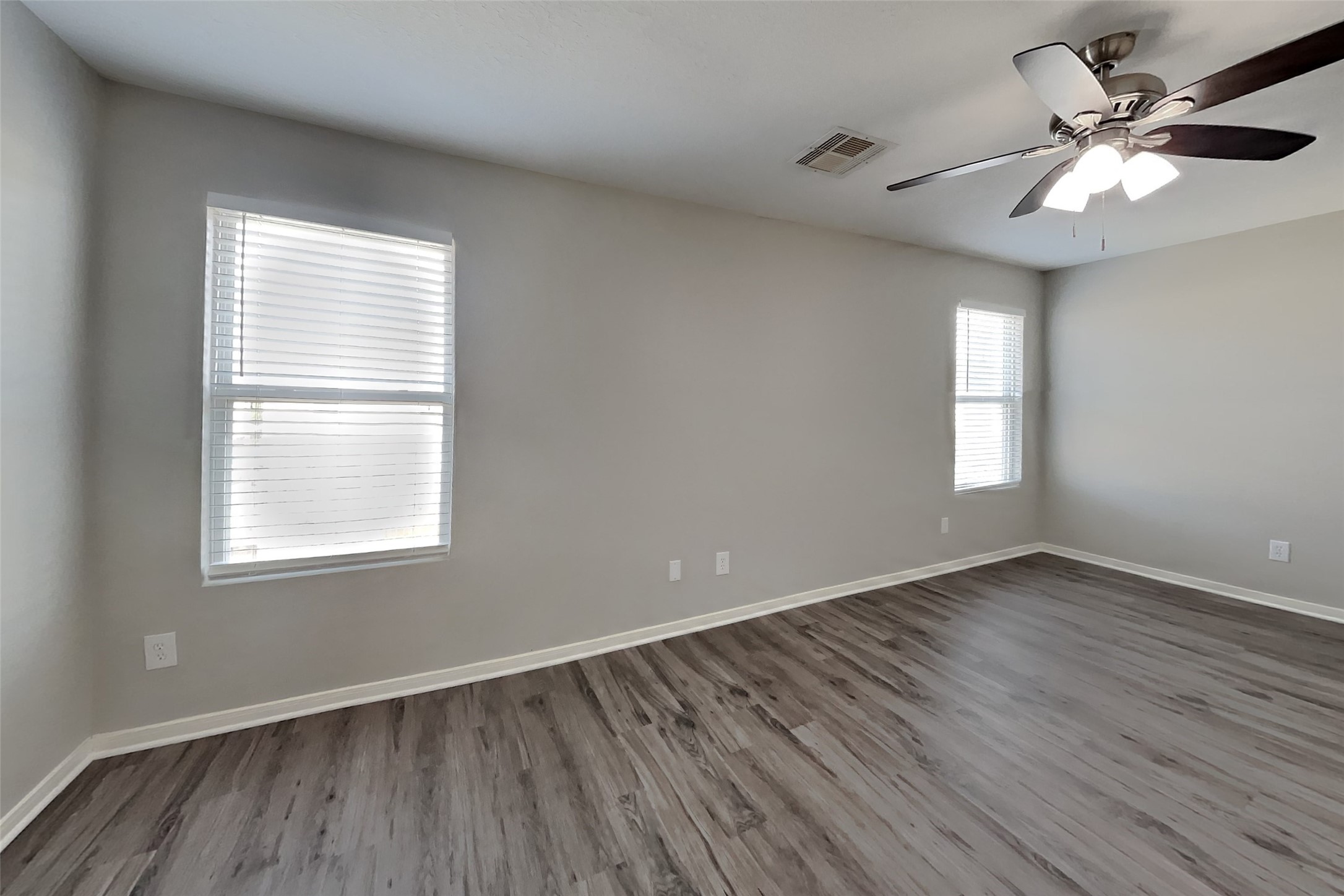 9829 Hyacinth Way Property Photo 18