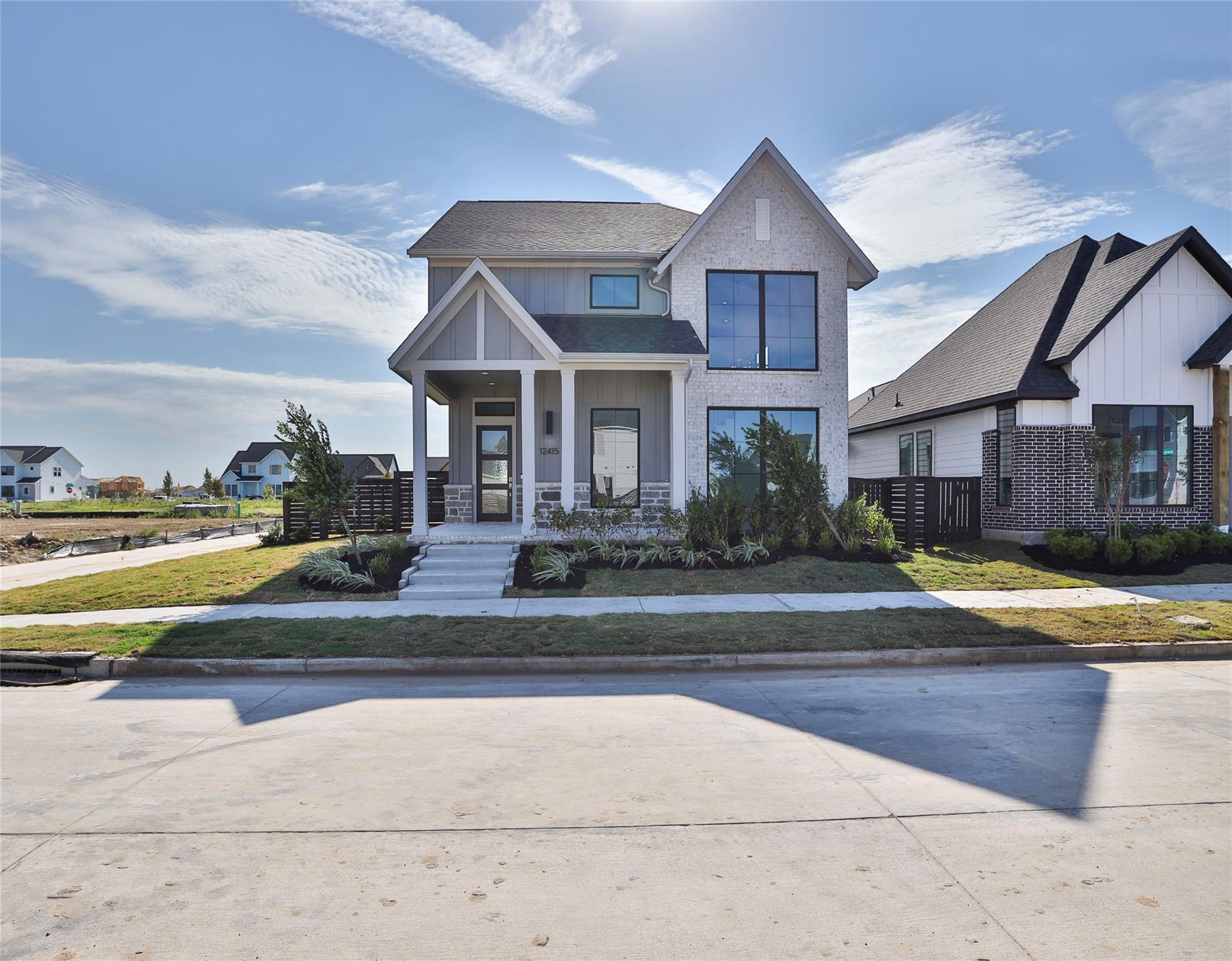 12415 Beacon Bend Way Property Photo 2