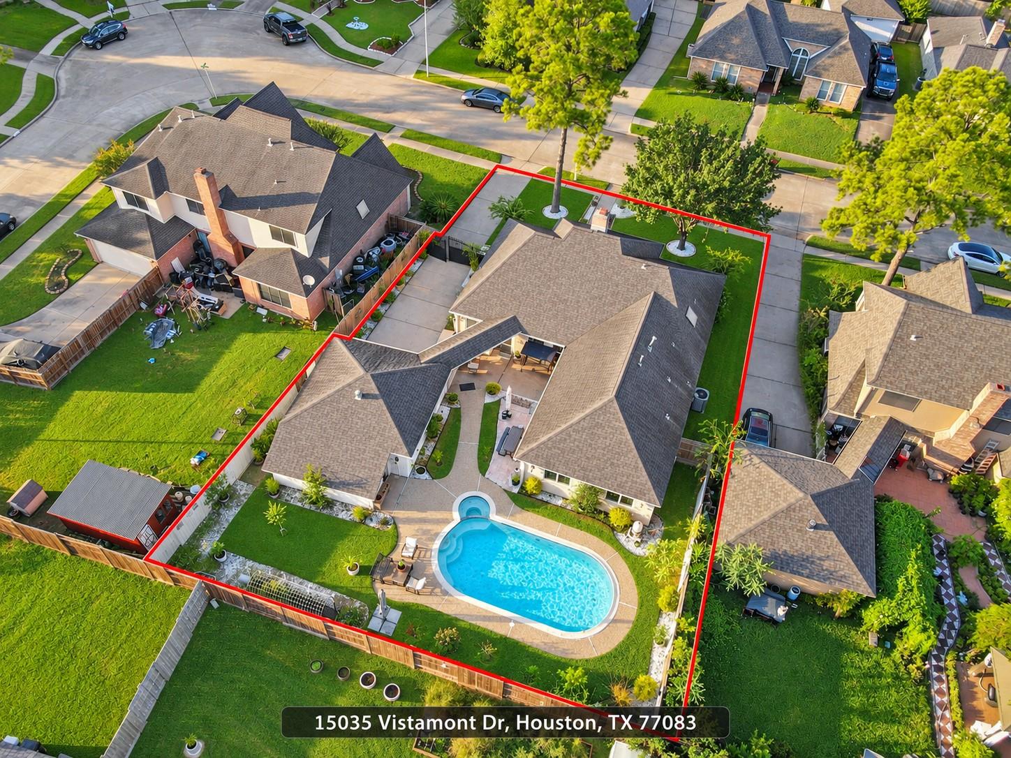 15035 Vistamont Drive Property Photo 8