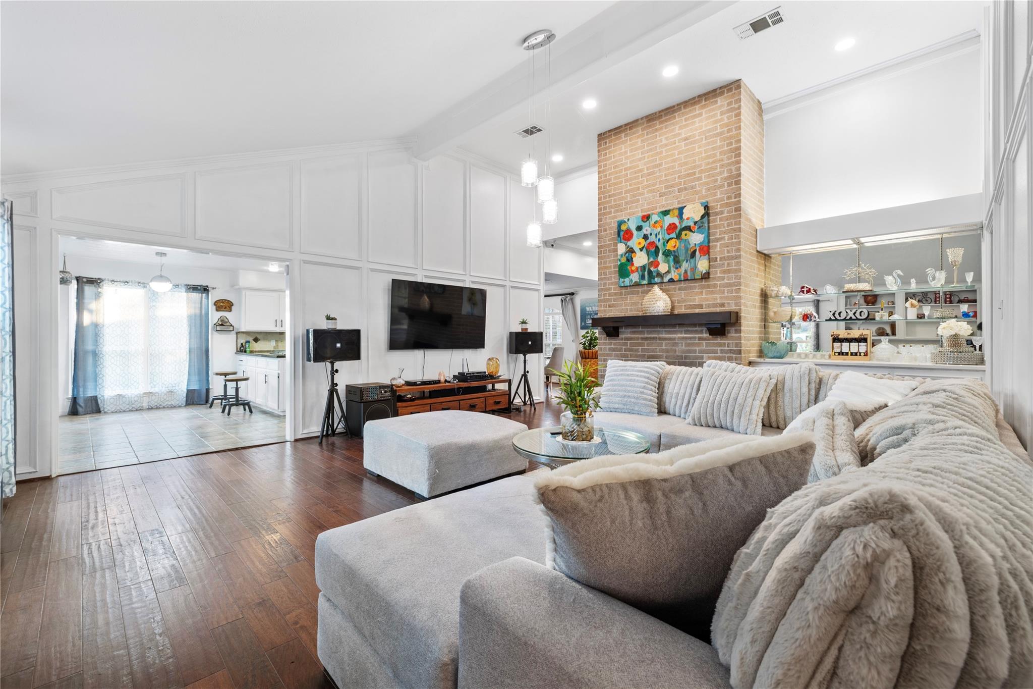 15035 Vistamont Drive Property Photo 15