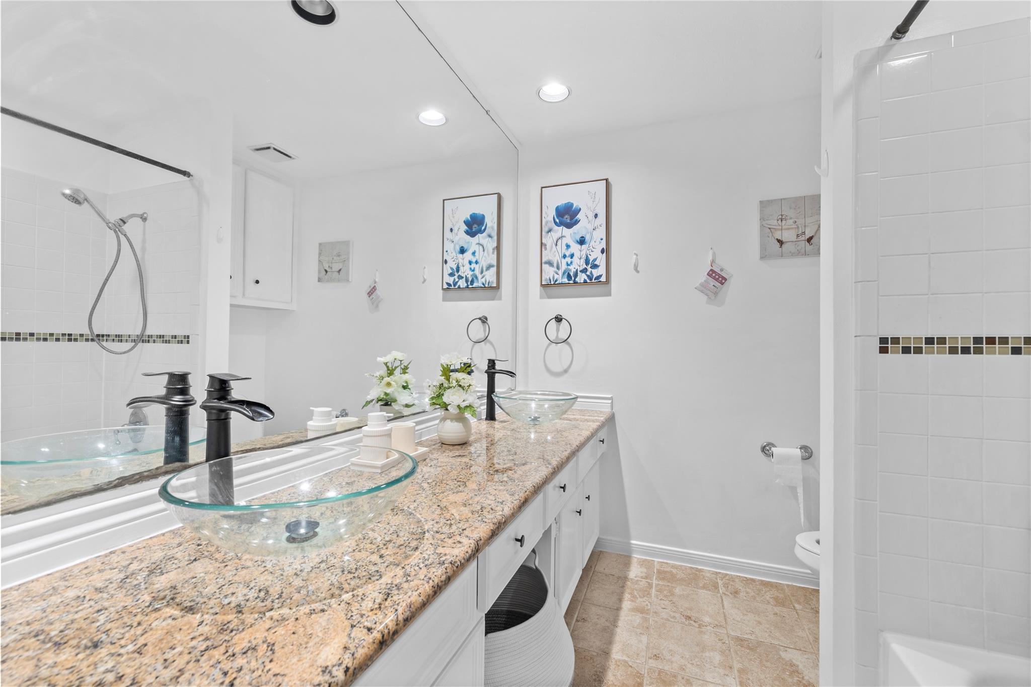 15035 Vistamont Drive Property Photo 25