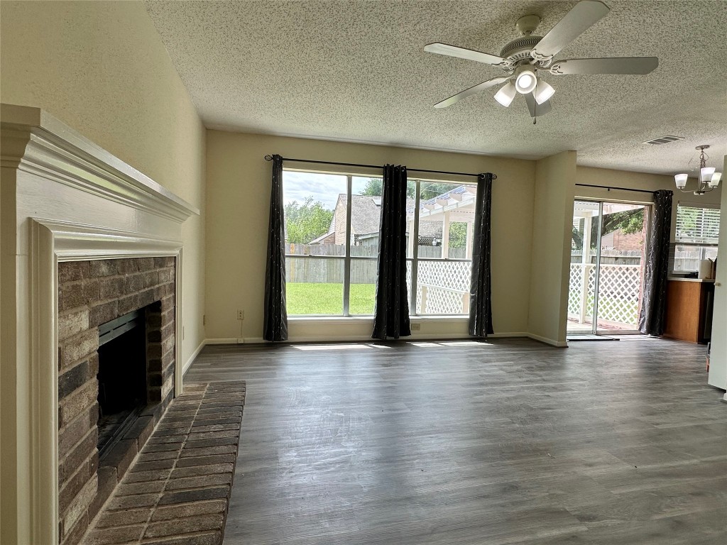 4819 Sunshine Drive Property Photo 7