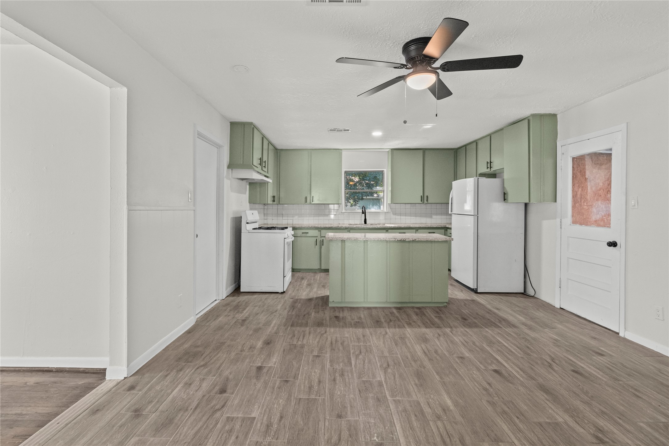 2811 Morningside Lane Property Photo 5