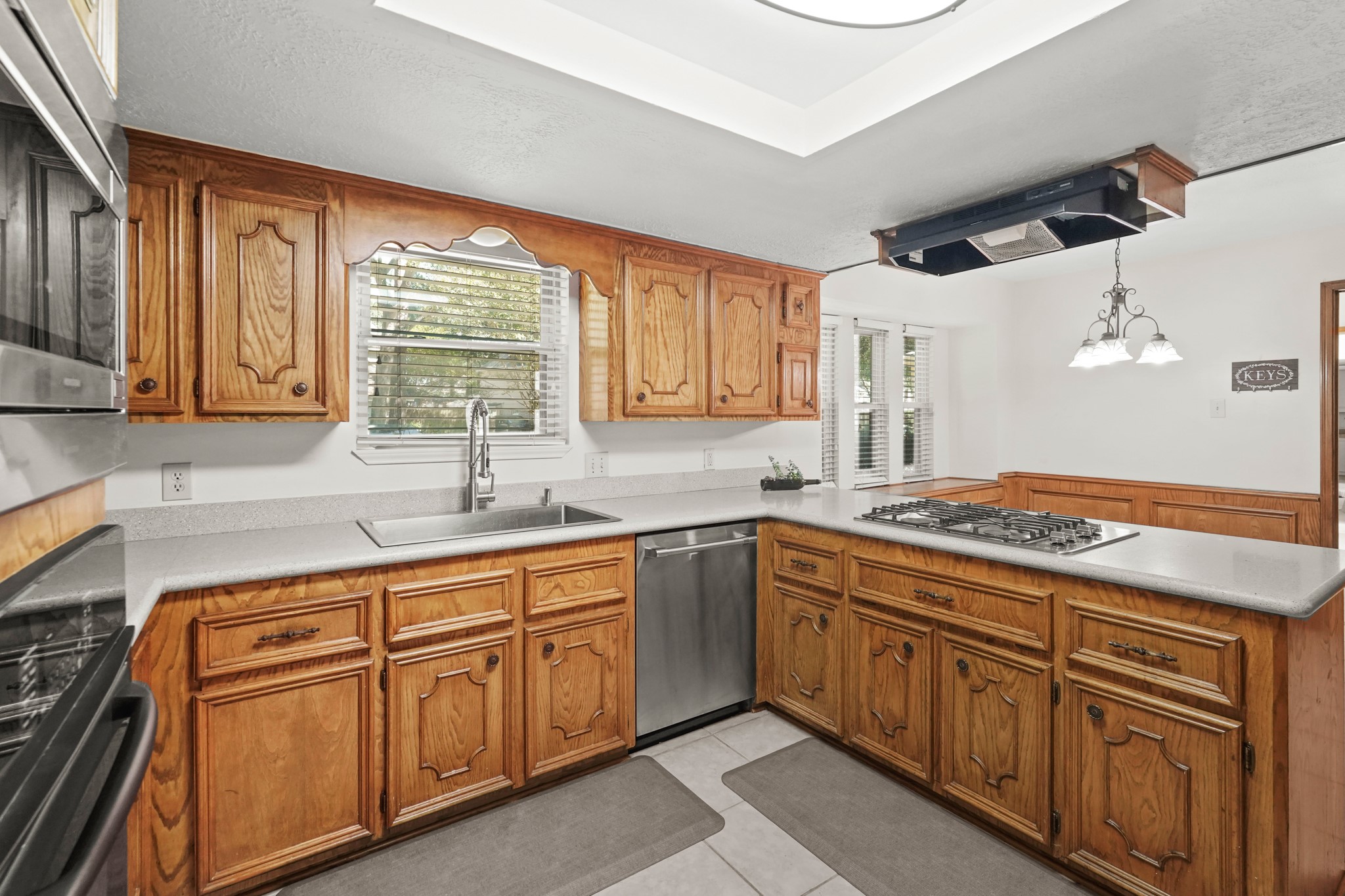 12903 Wincrest Court Property Photo 19