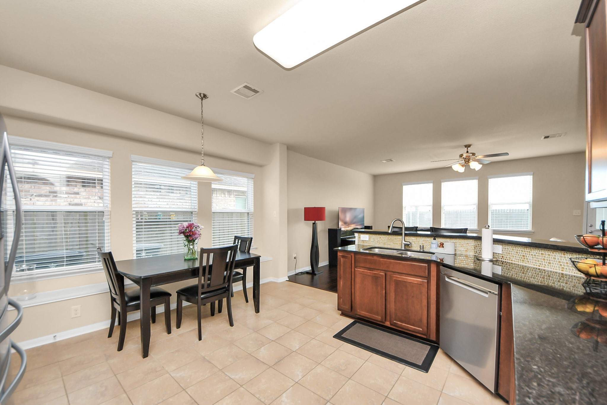 365 Lake Line Drive Property Photo 8