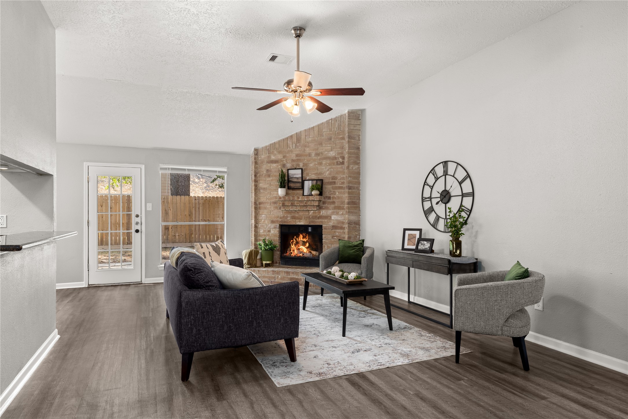 5003 Village Springs Drive Property Photo 7