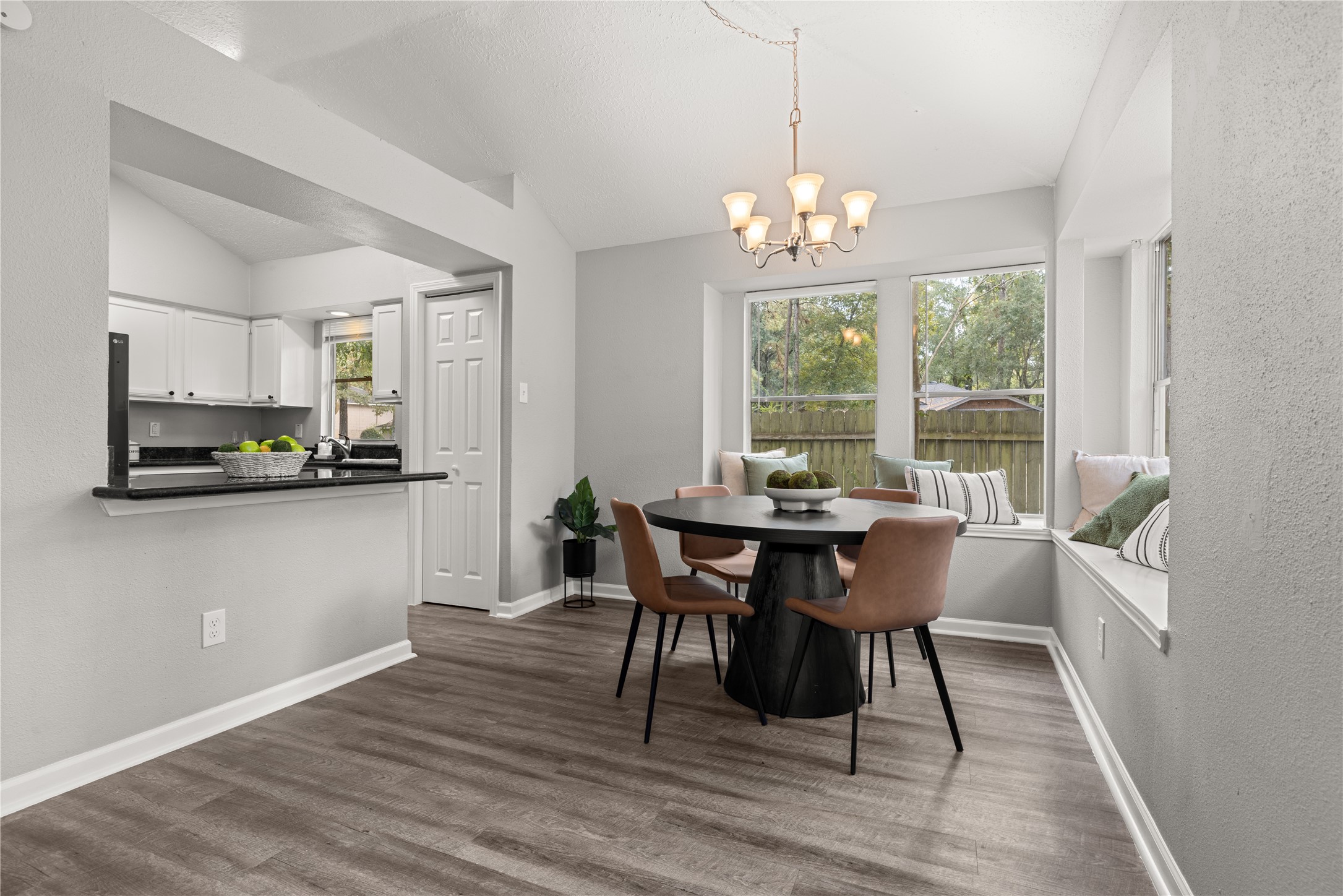 5003 Village Springs Drive Property Photo 10