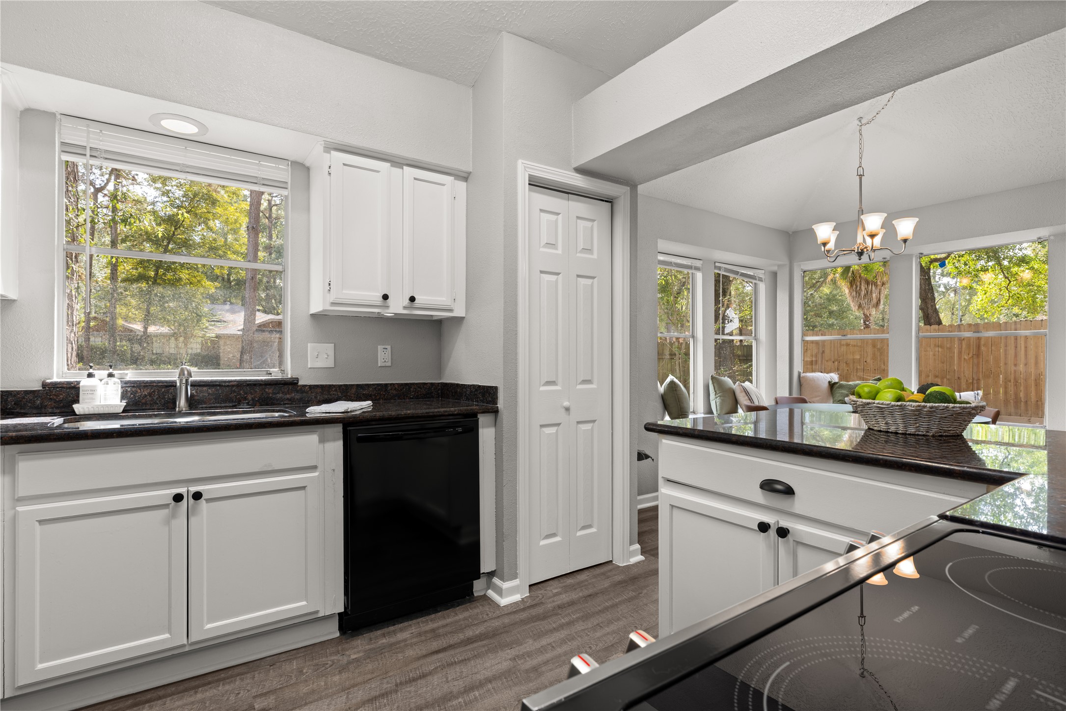 5003 Village Springs Drive Property Photo 17