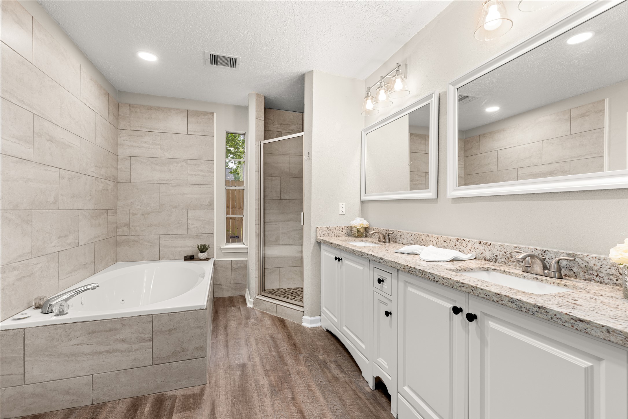 5003 Village Springs Drive Property Photo 22