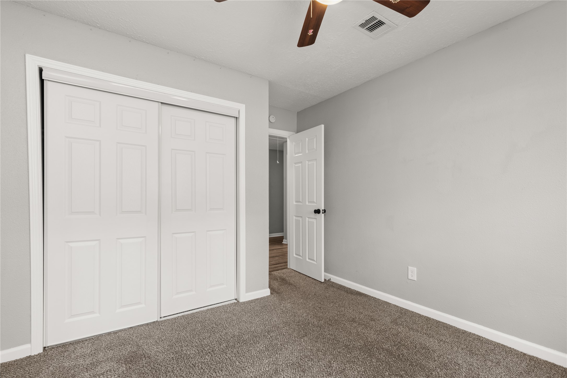 5003 Village Springs Drive Property Photo 31