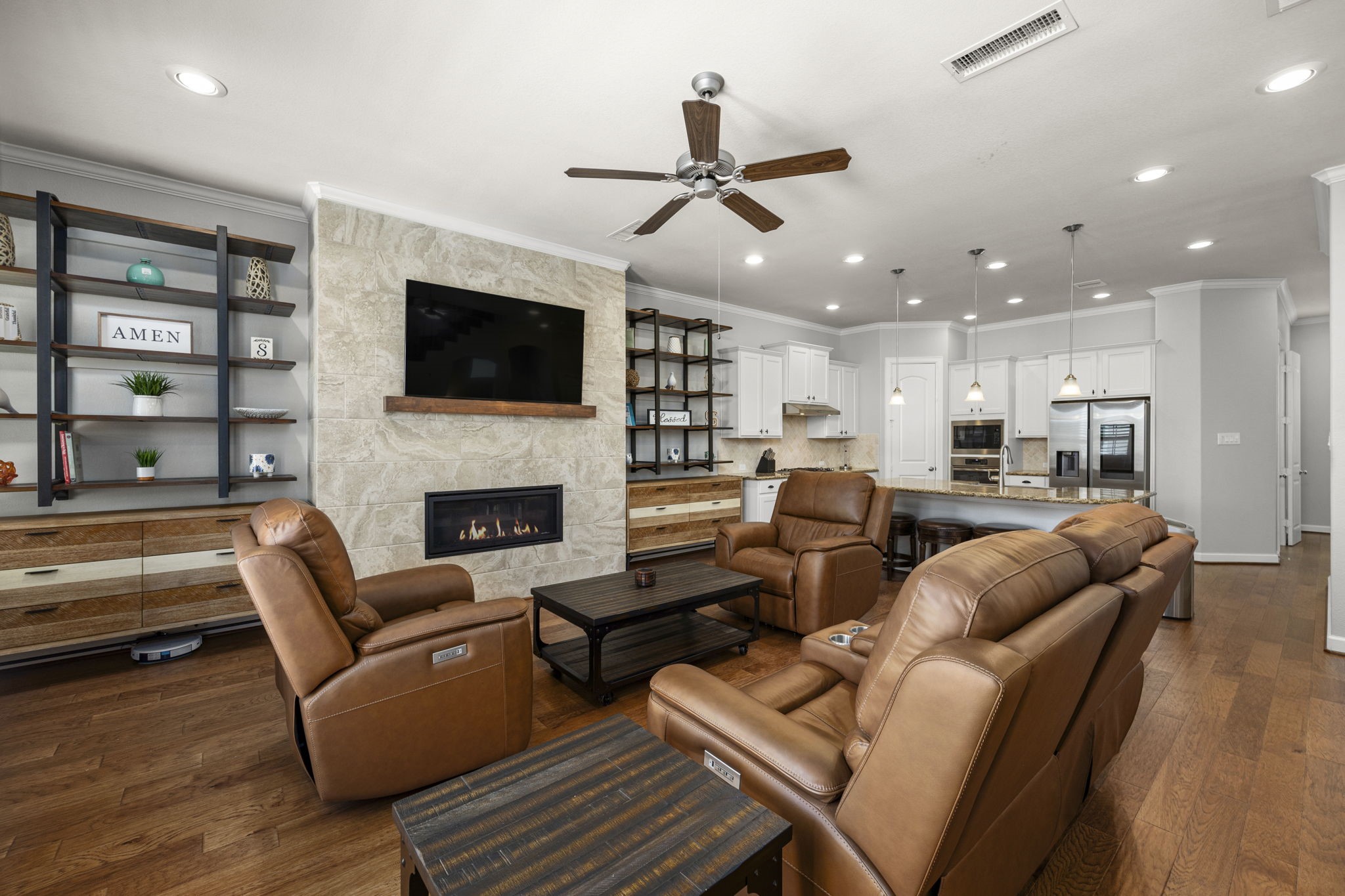 10823 Kyler Oaks Place Property Photo 14