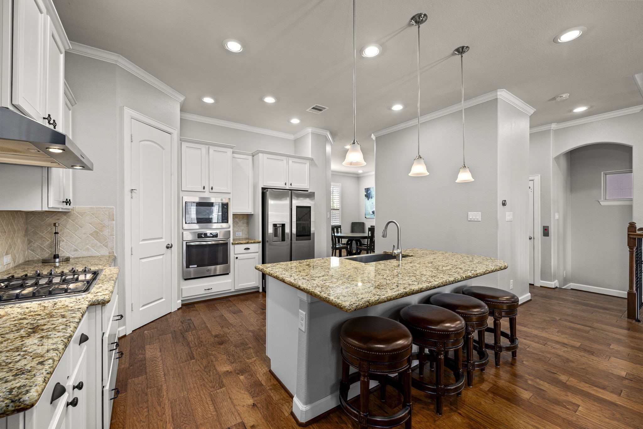 10823 Kyler Oaks Place Property Photo 16