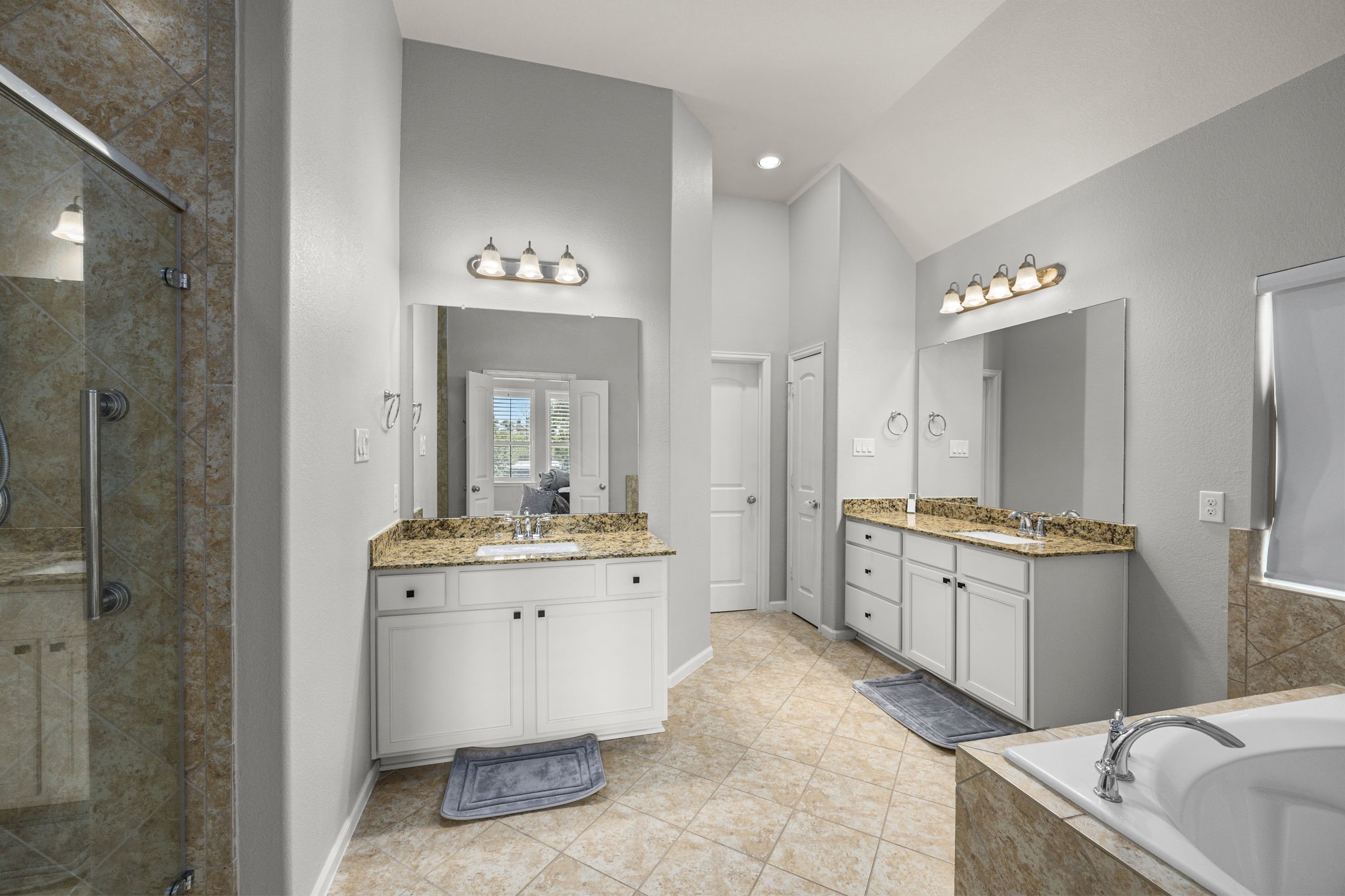 10823 Kyler Oaks Place Property Photo 27