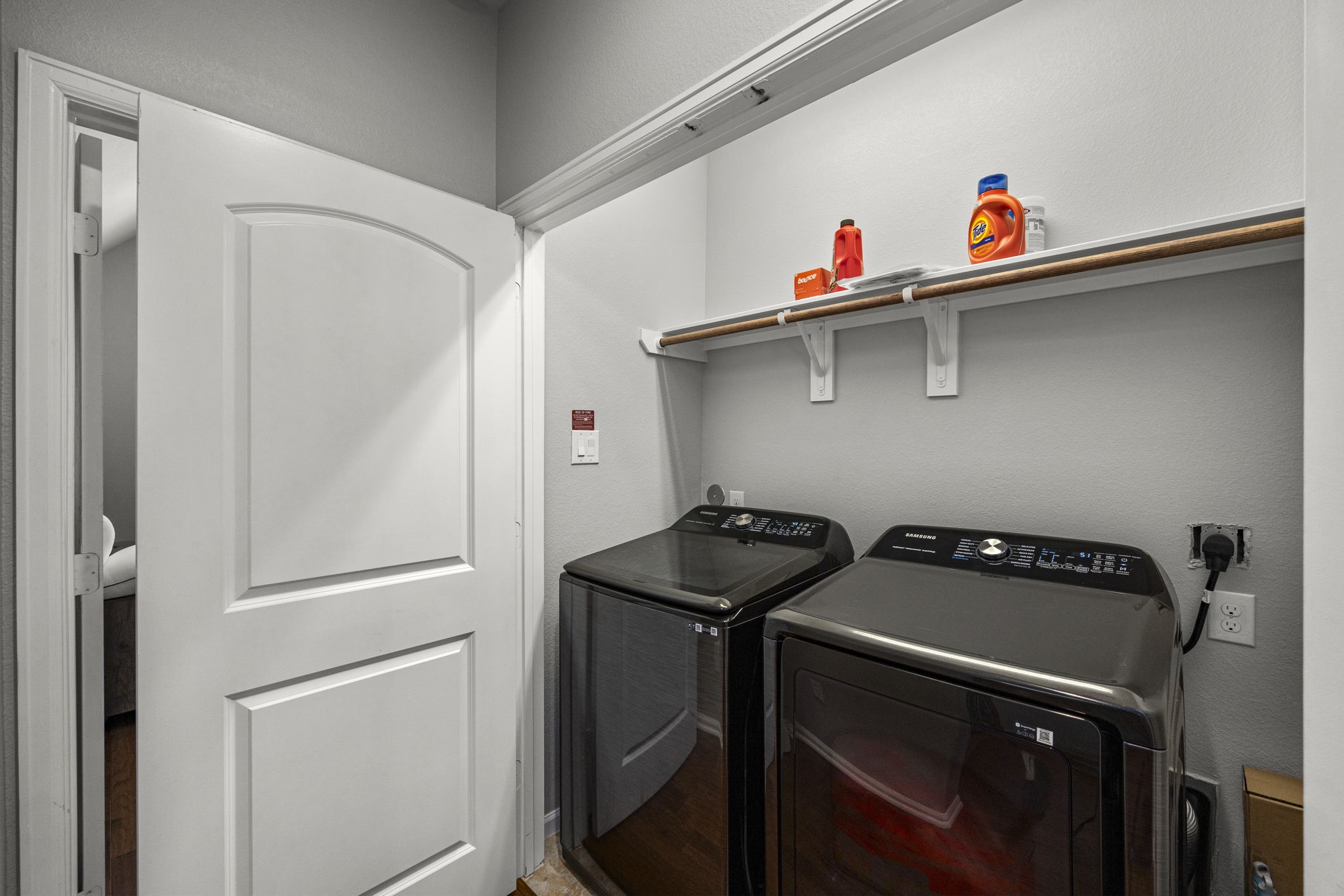 10823 Kyler Oaks Place Property Photo 35