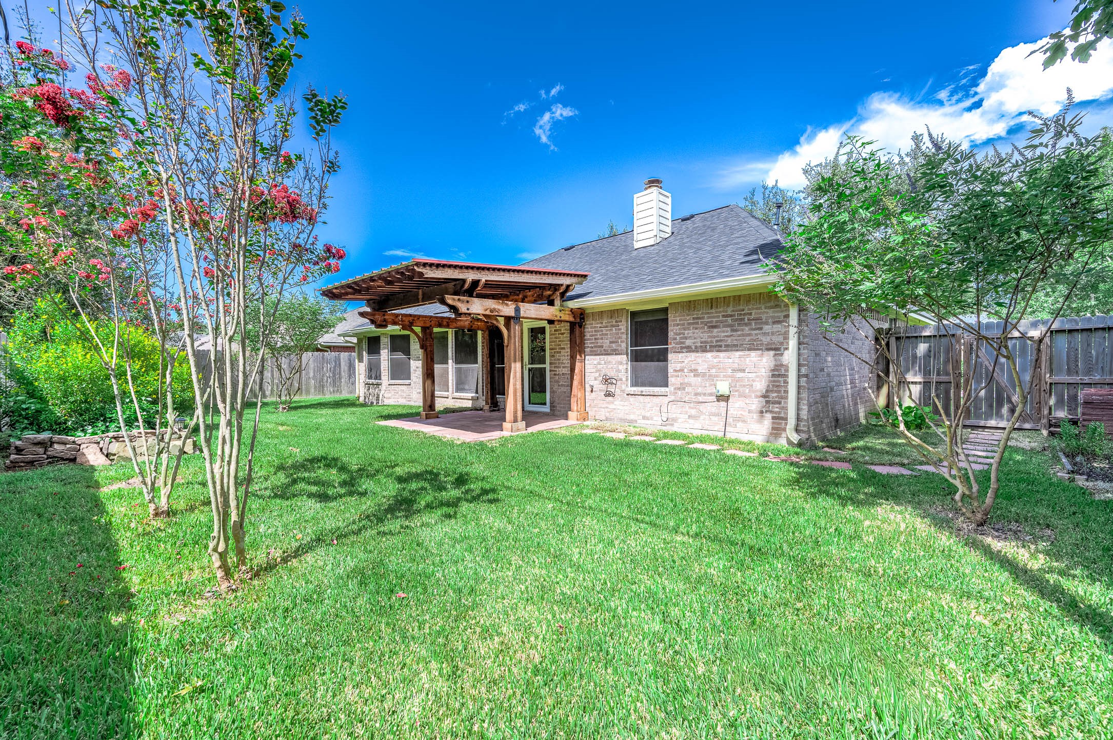 2215 Manchester Lane Property Photo 41